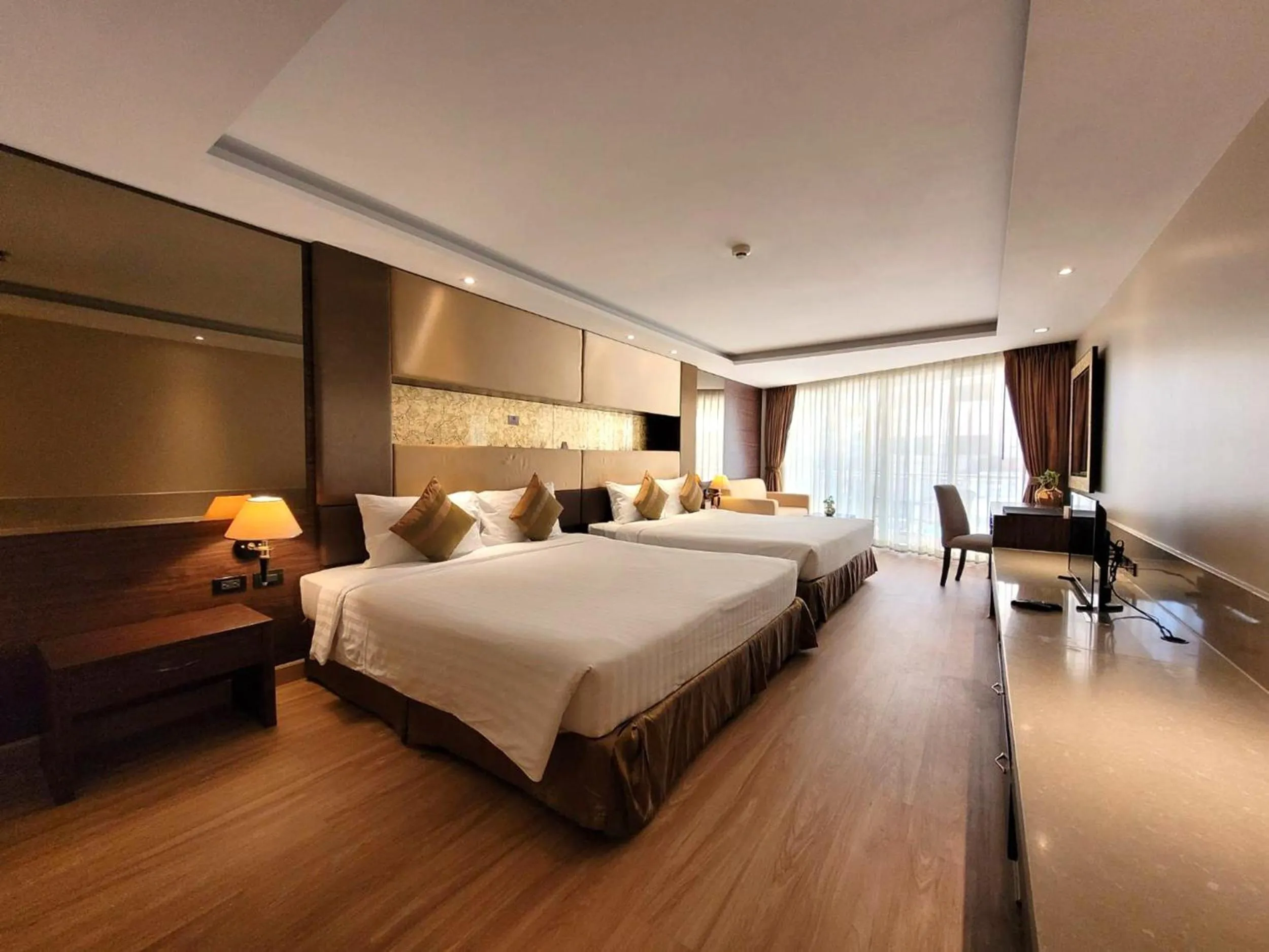Bedroom, Bed in Nova Gold Hotel Pattaya