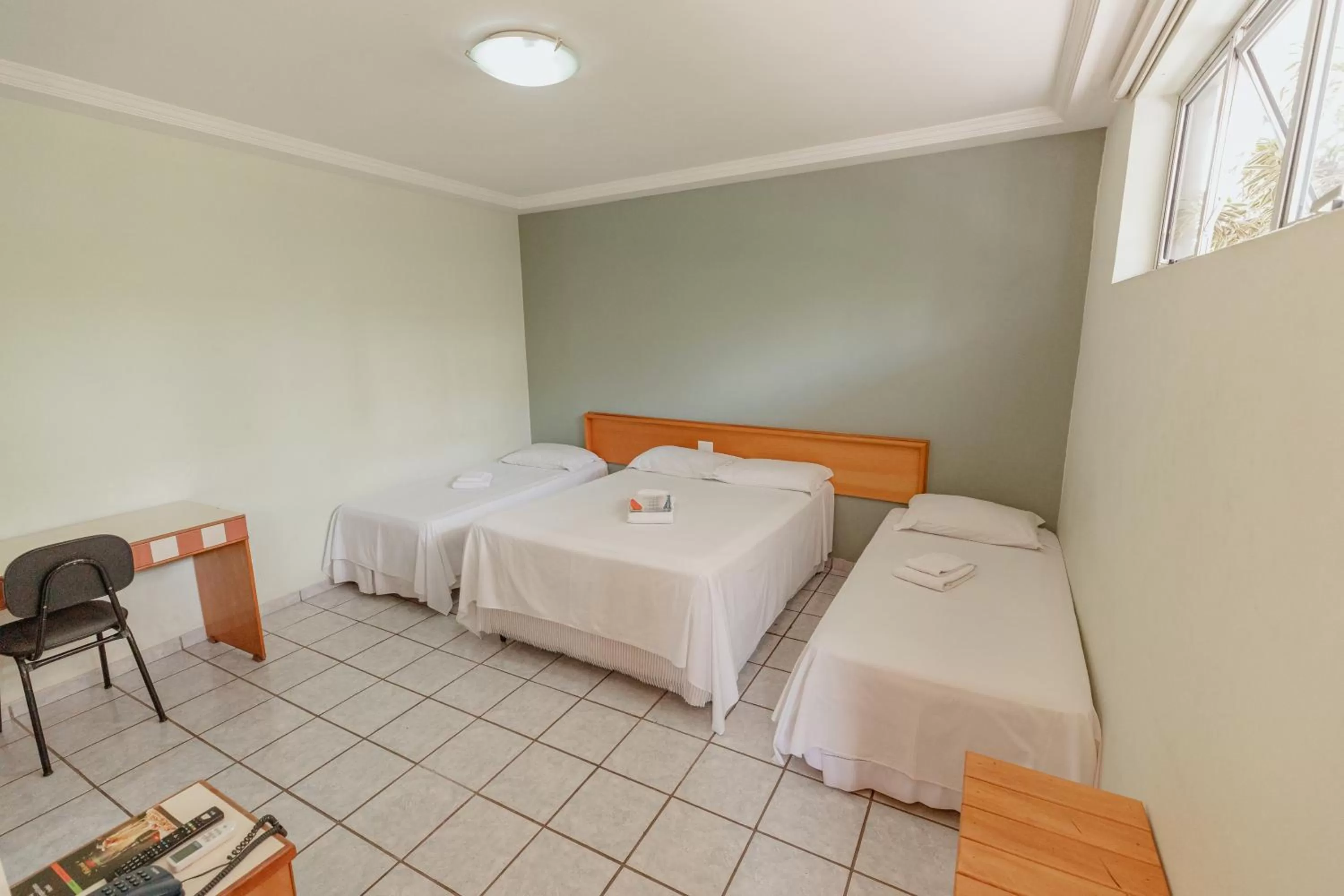 Photo of the whole room, Bed in Hotel Metropolitano