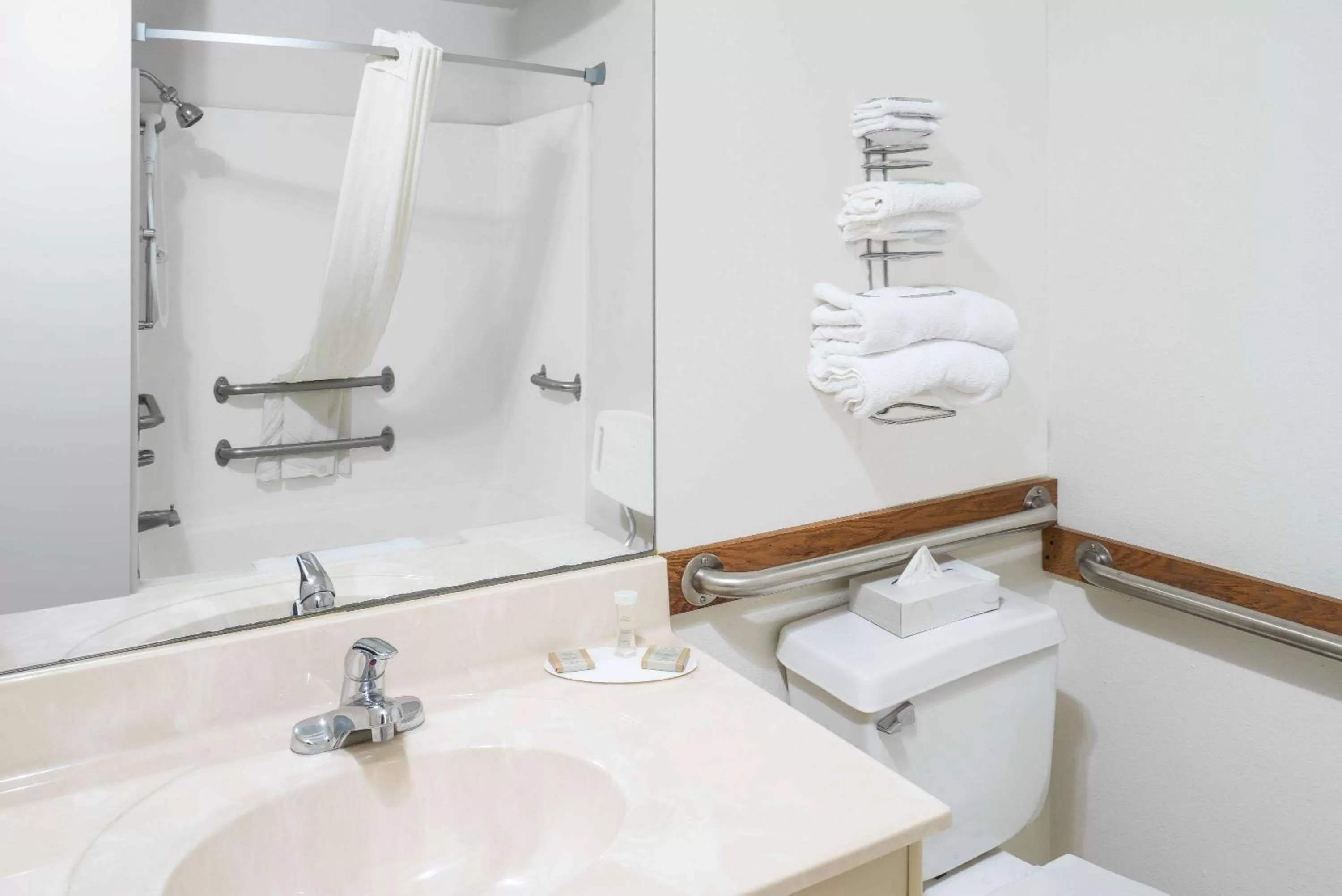 Bathroom in Super 8 by Wyndham Fond Du Lac