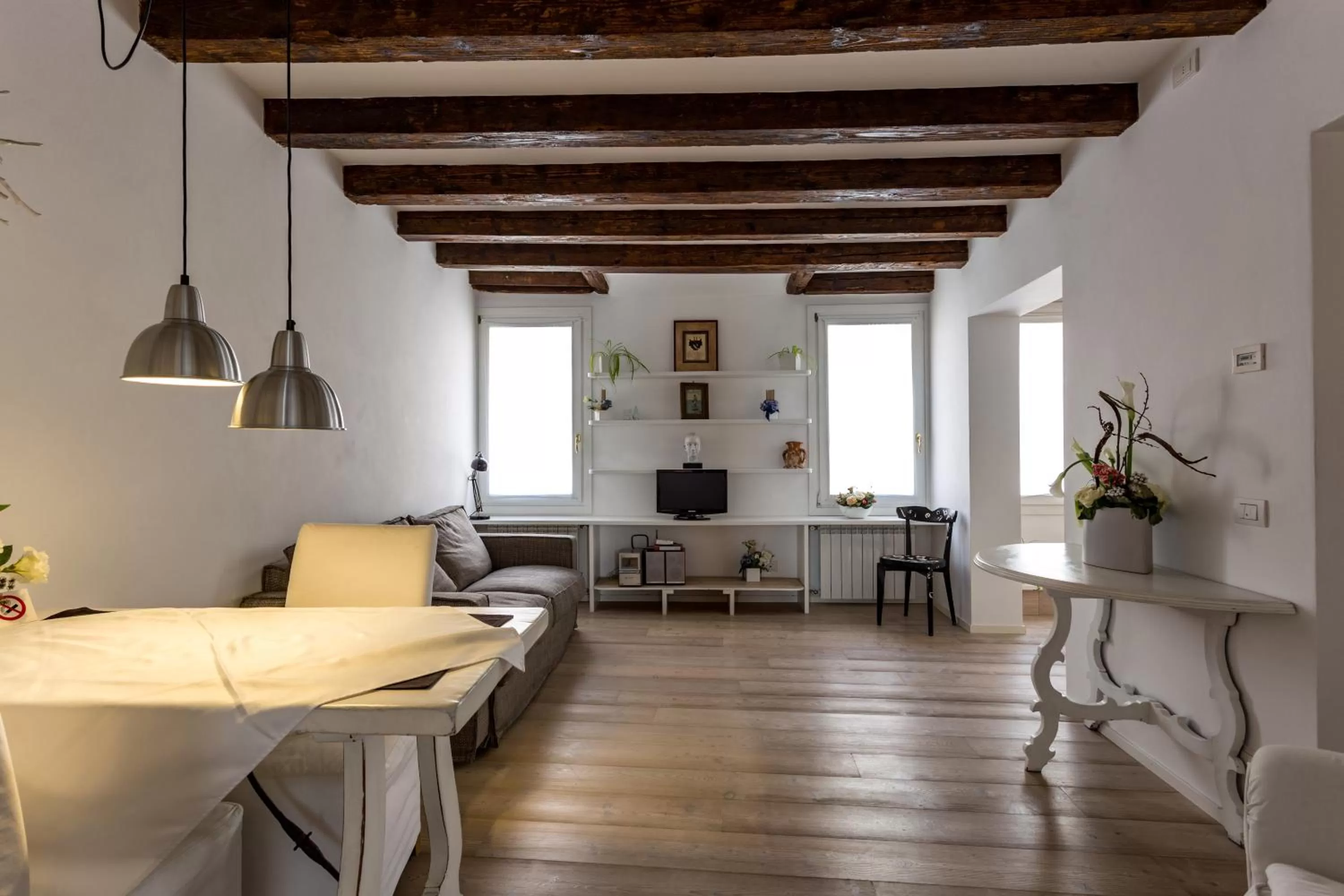 Seating area in Hotel Tiziano