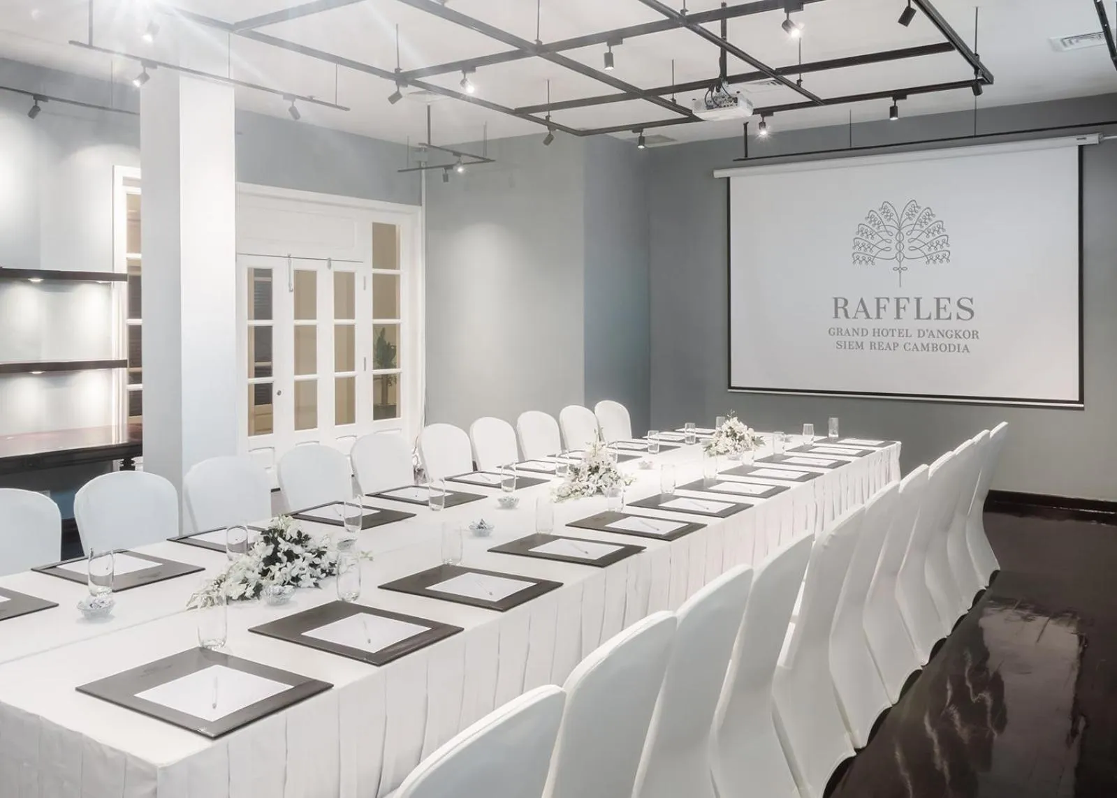 Meeting/conference room in Raffles Grand Hotel d'Angkor