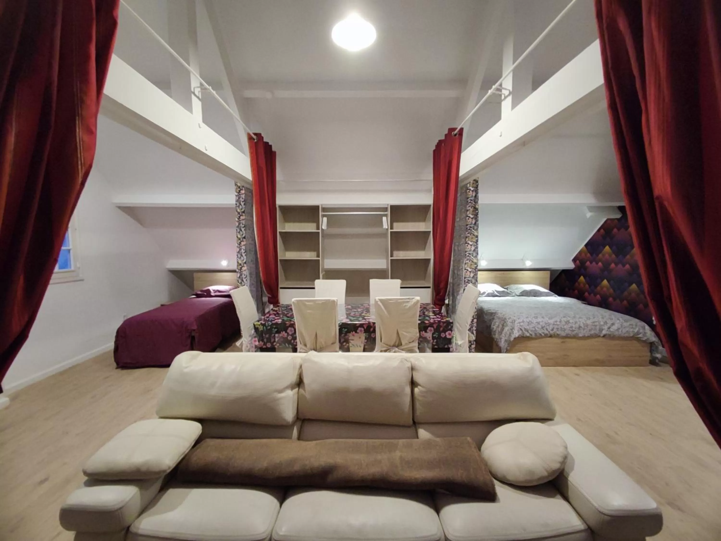 Seating Area in SALAMANDRE