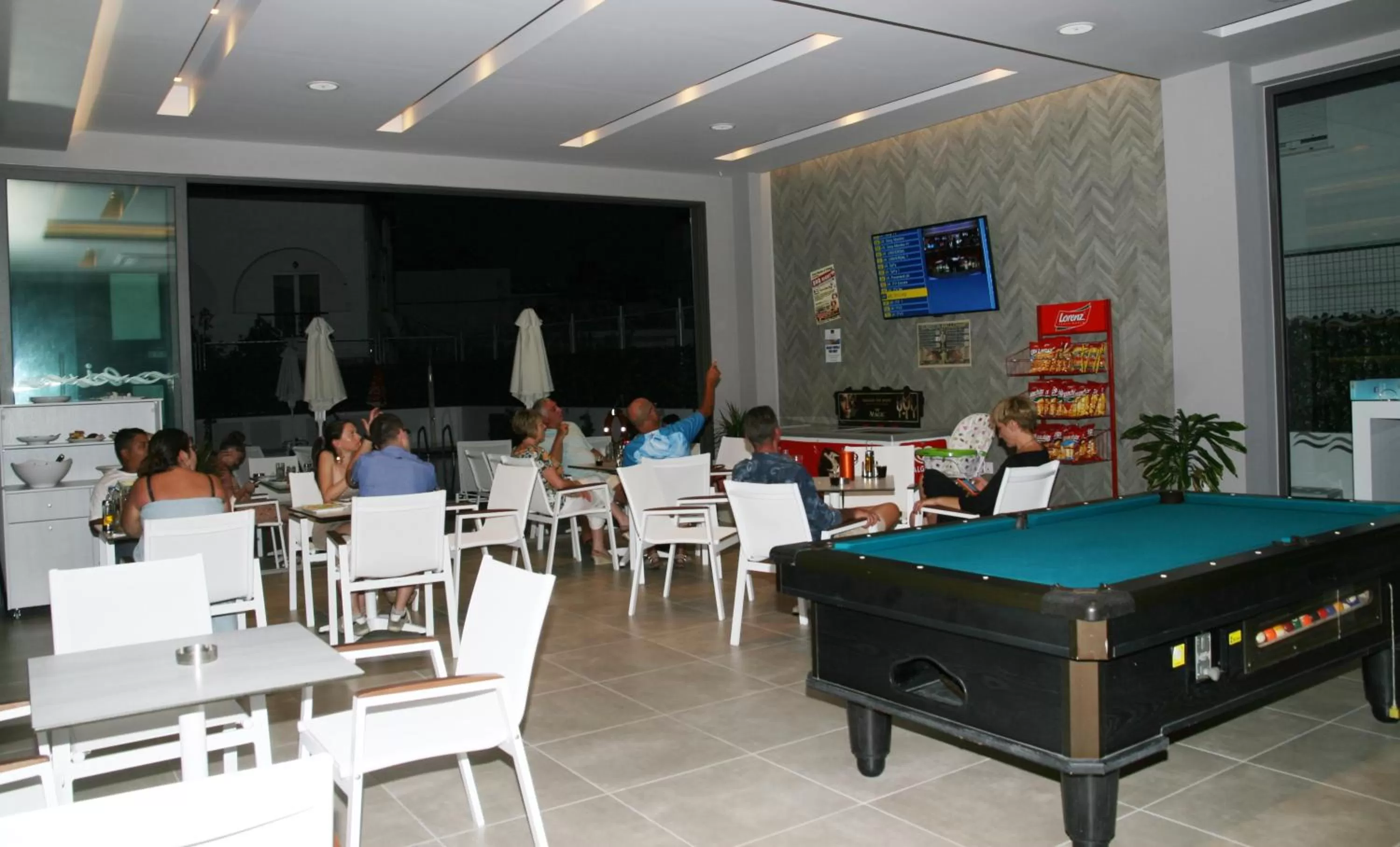 Billiard in Agrelli Hotel & Suites