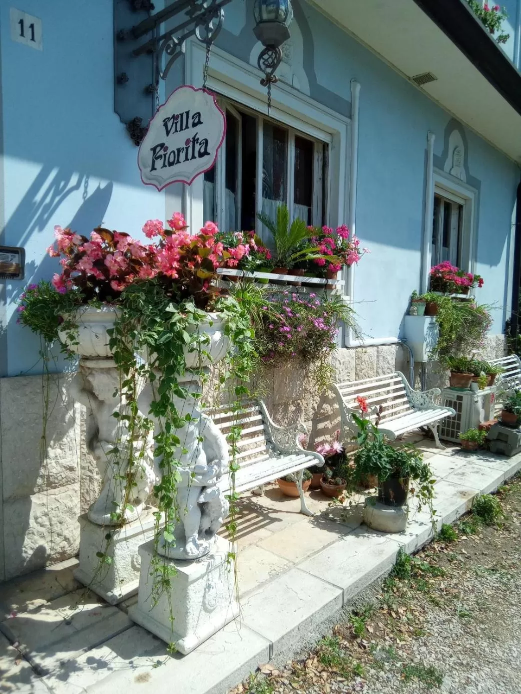 Property building in Villa Fiorita