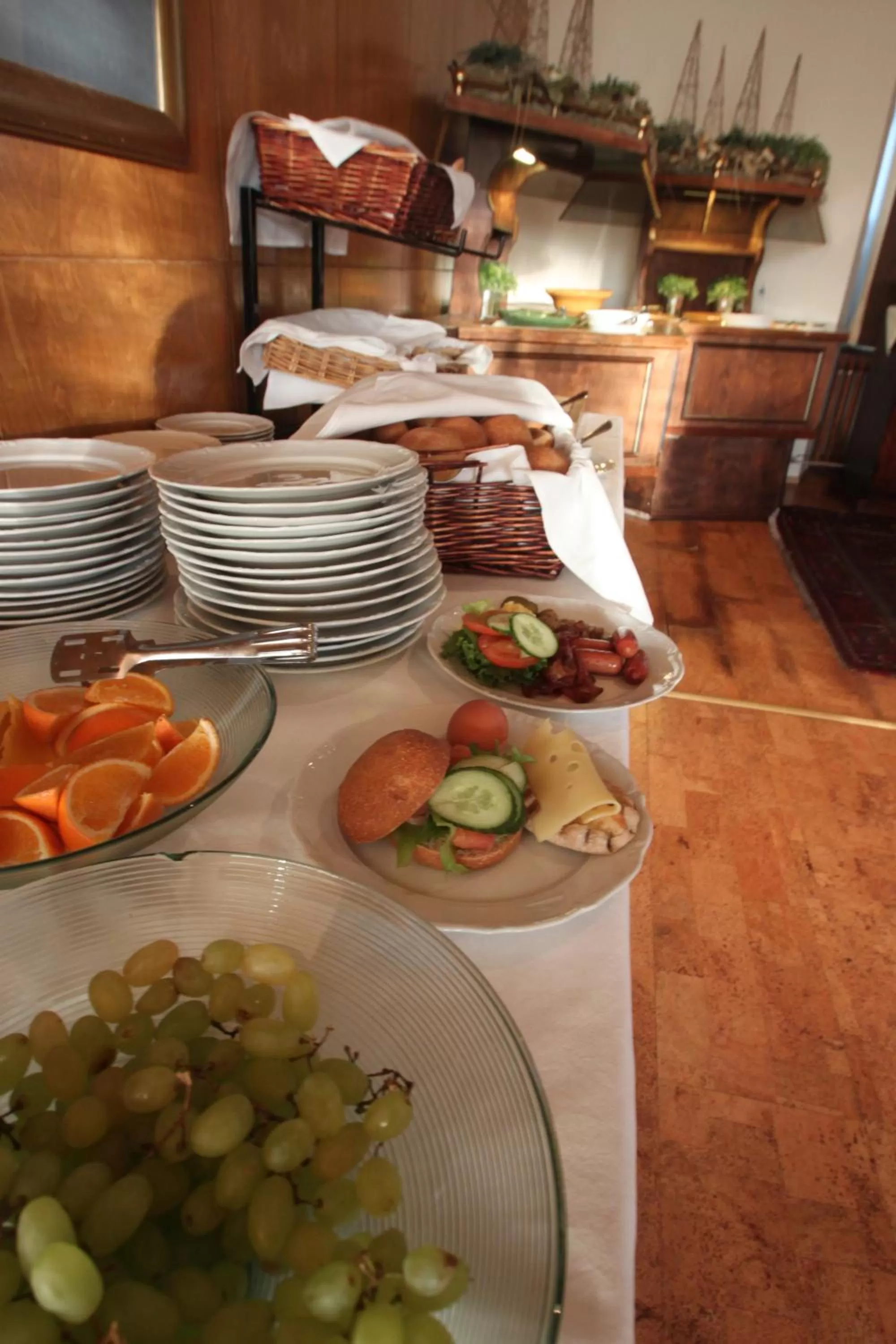 Buffet breakfast in Hotel Merihovi