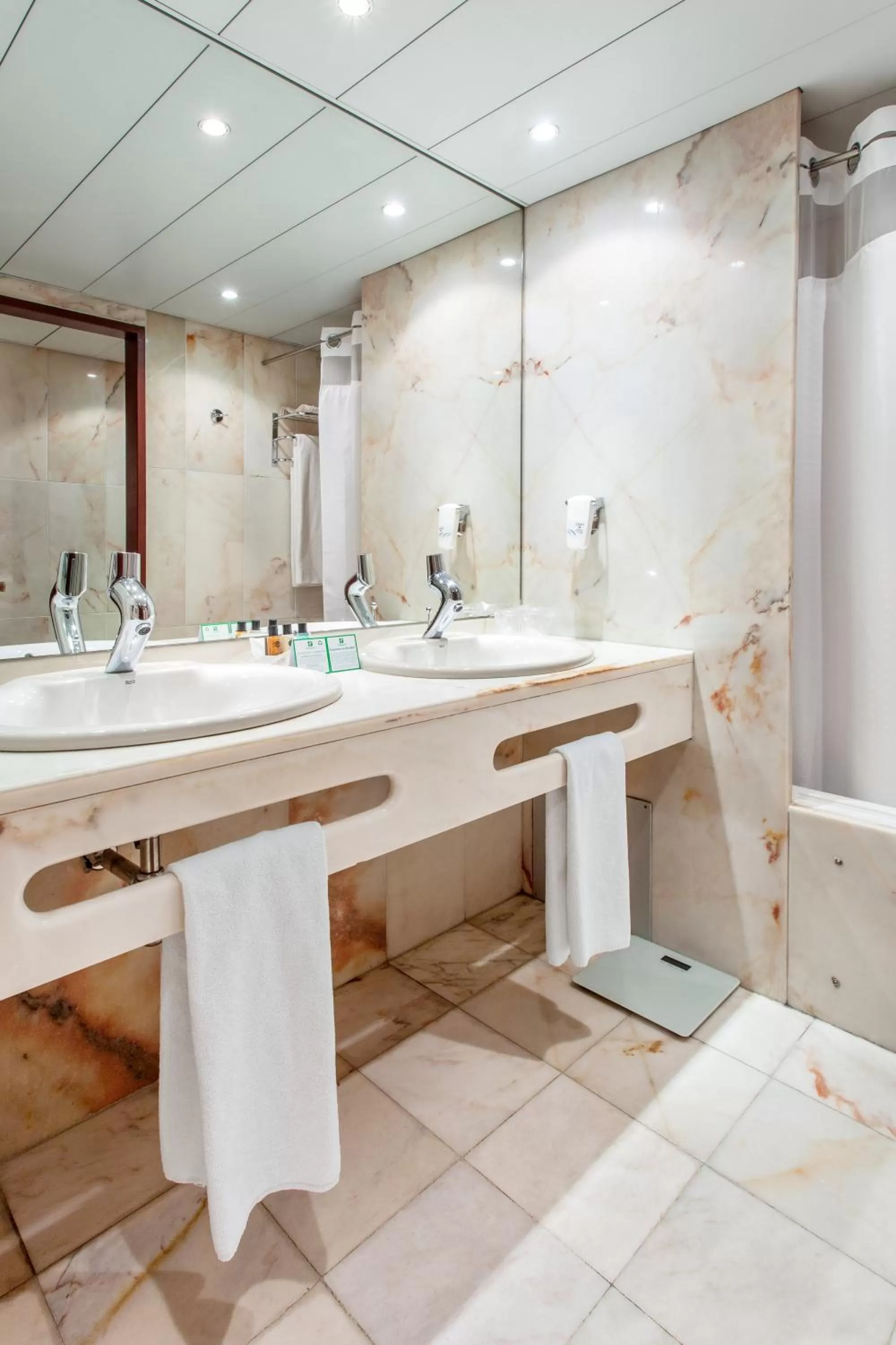 One-Bedroom King Suite with Sofa Bed in Holiday Inn Lisbon-Continental, an IHG Hotel