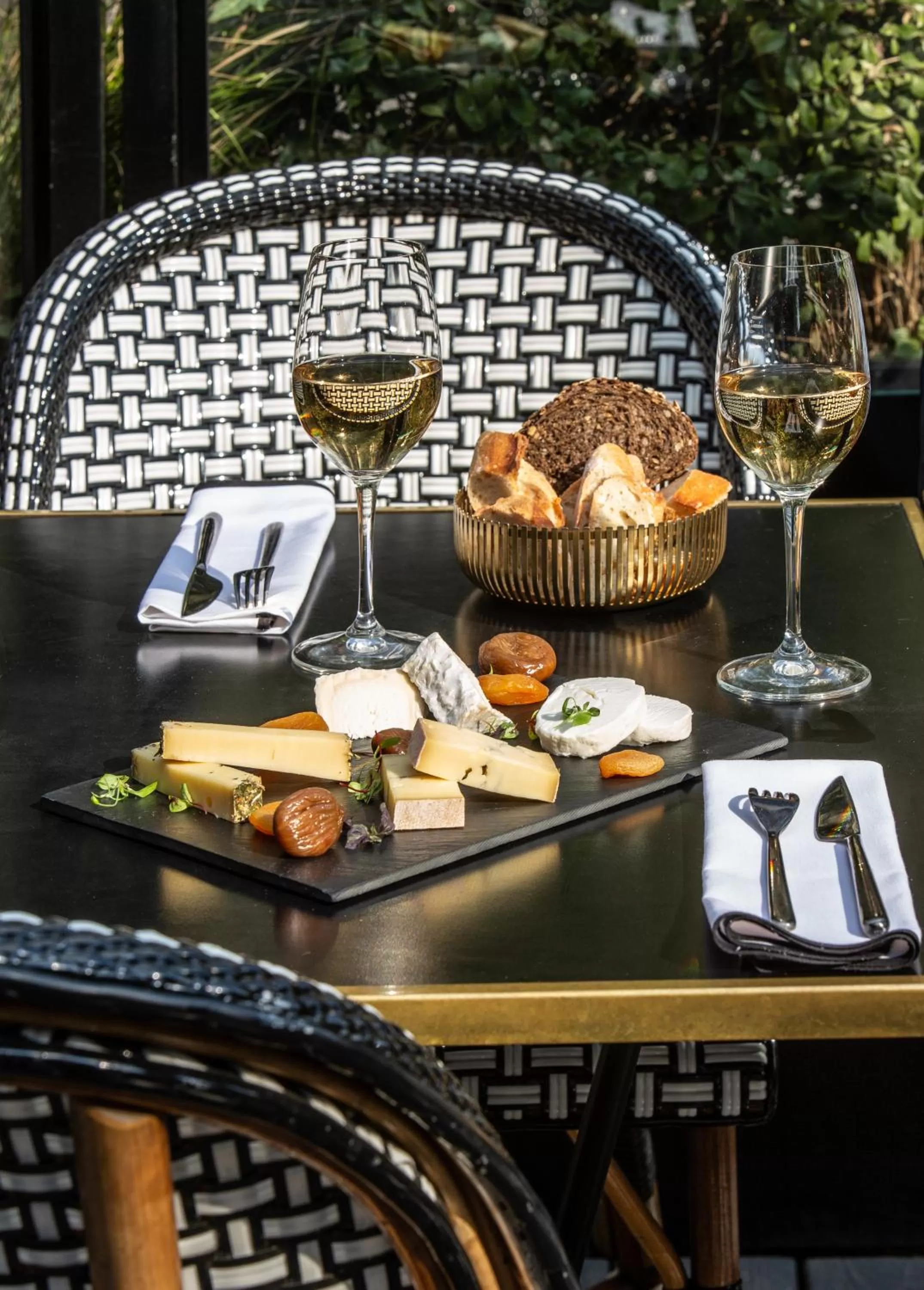 Patio in Fauchon l'Hôtel Paris