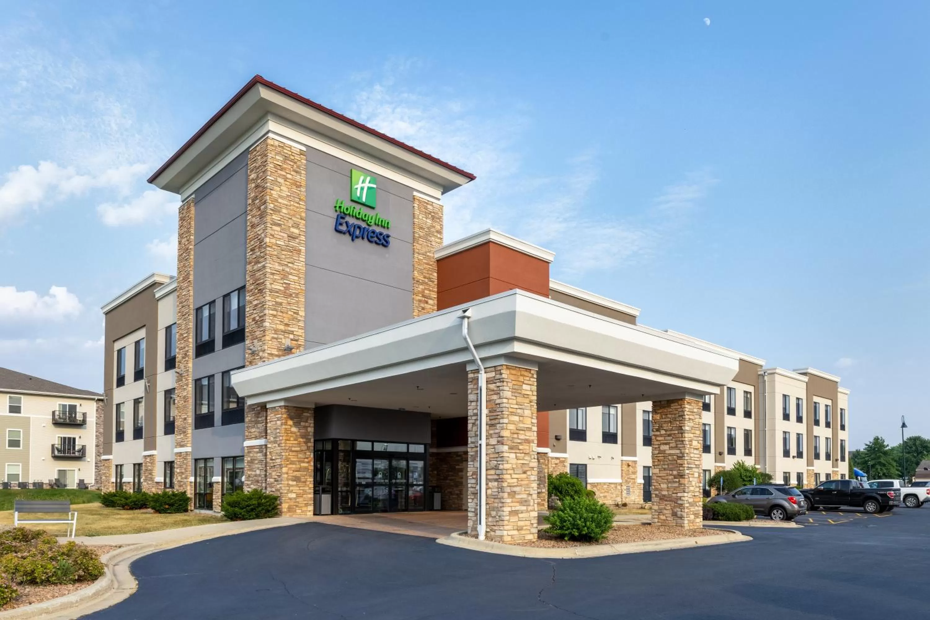 Property building in Holiday Inn Express Rochester South - Mayo Area by IHG