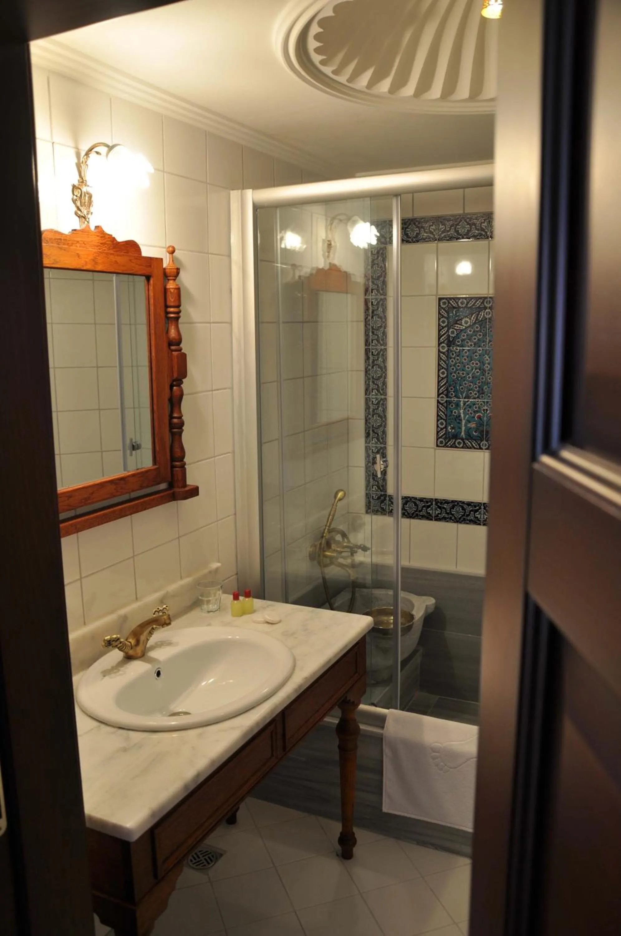 Aruna Boutique Hotel