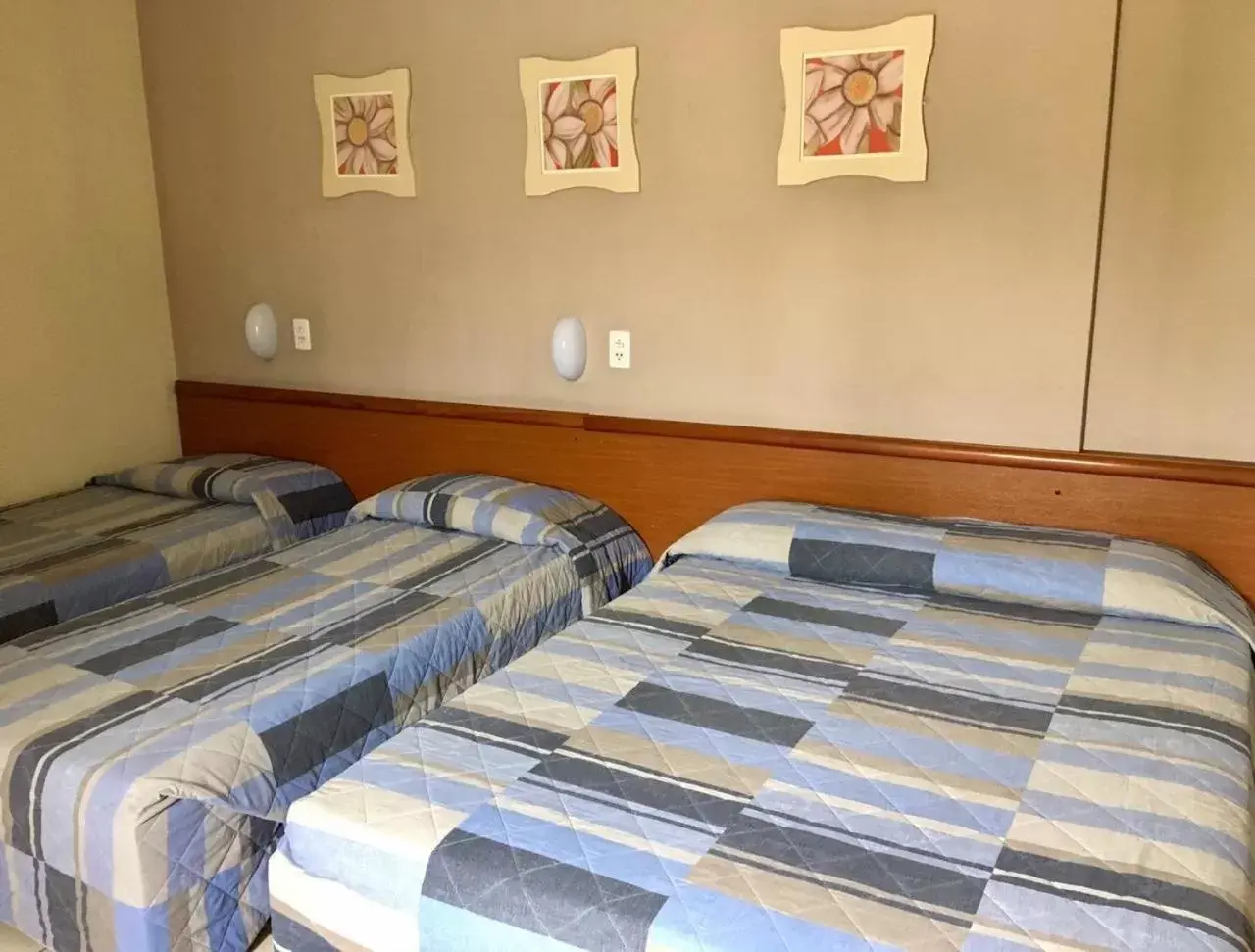 Triple Room in Hotel Cambirela Triple Room in Hotel Cambirela