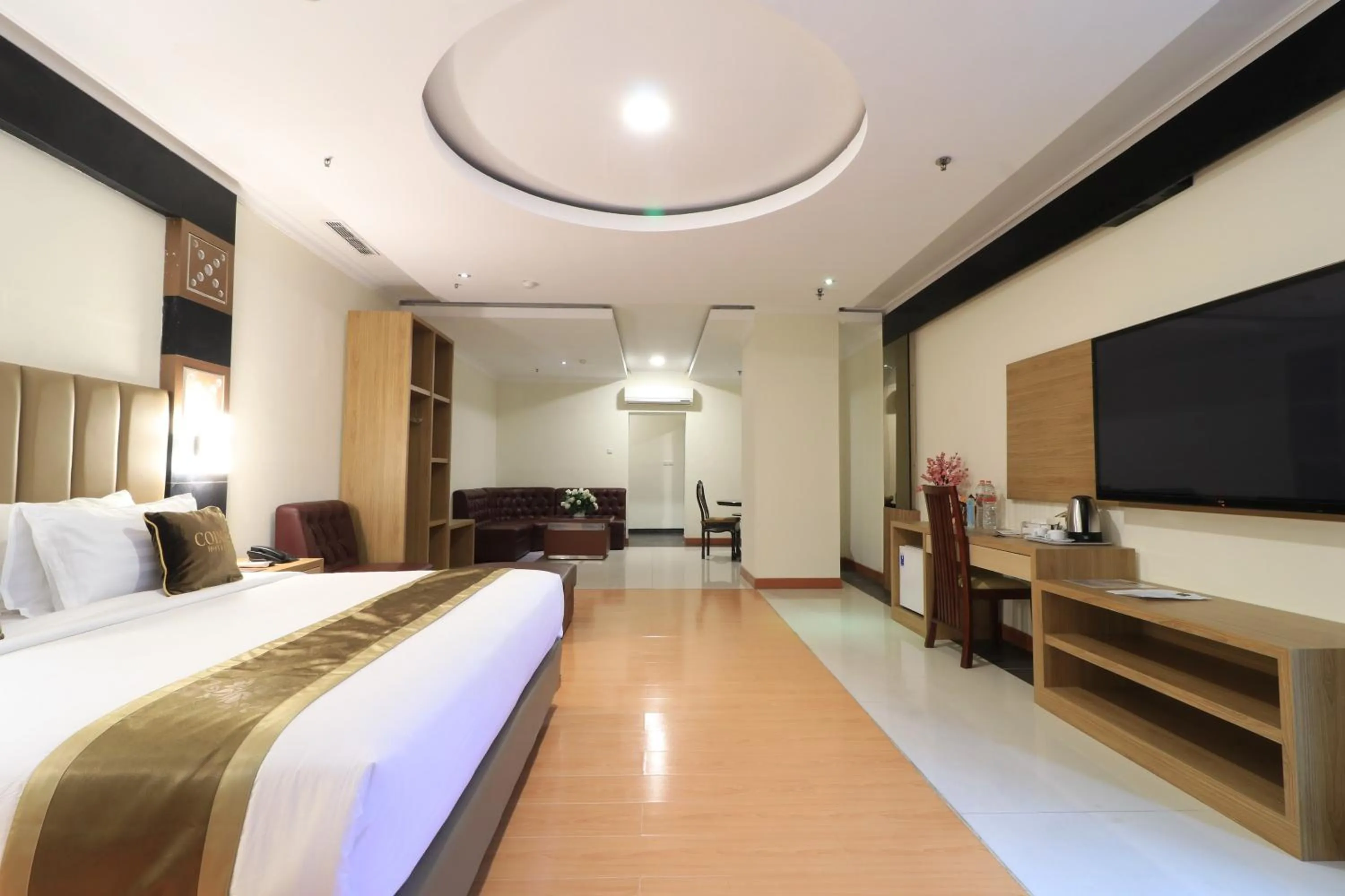 Bedroom, Bed in Coins Hotel Jakarta