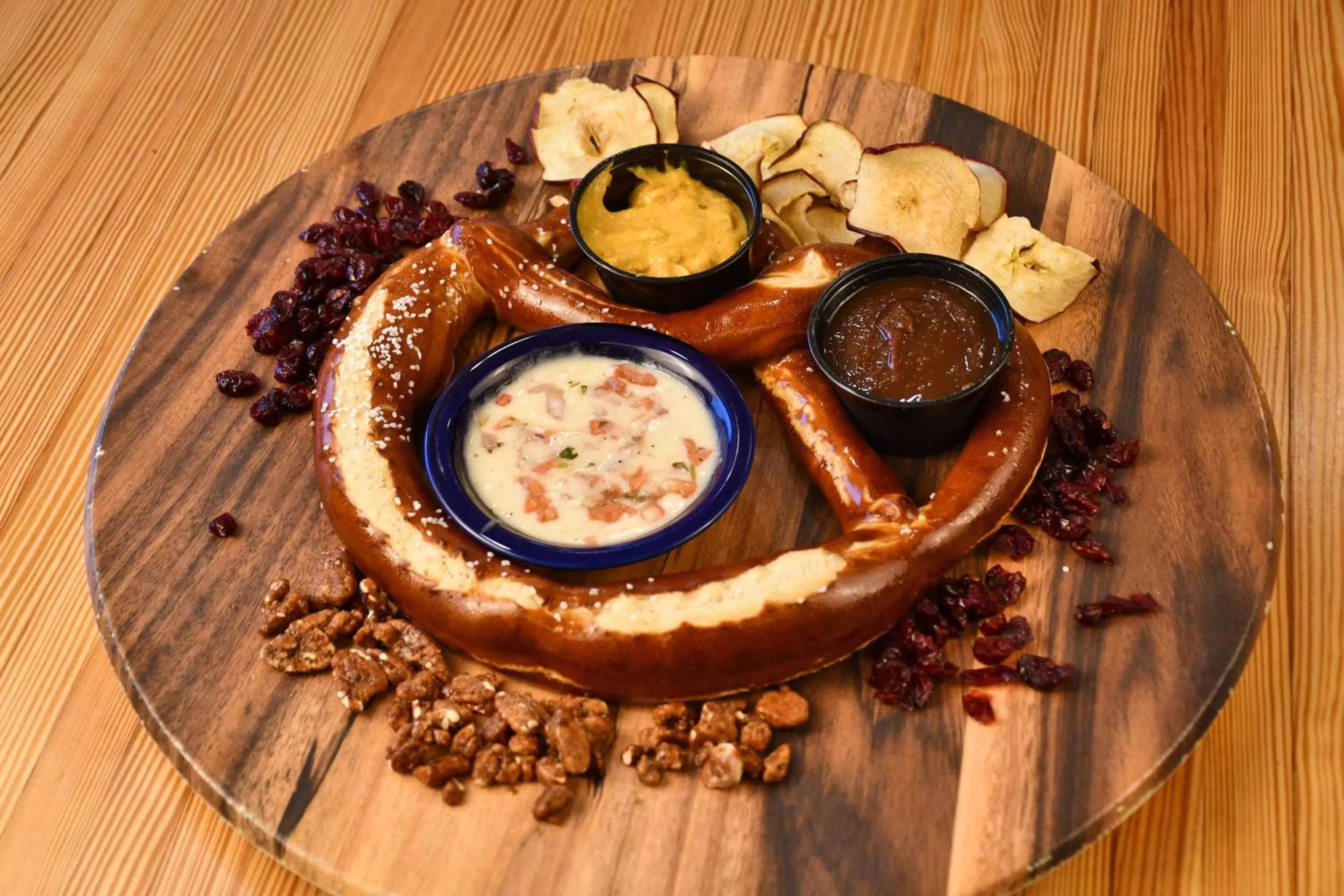 Restaurant/places to eat, Food in Silver Birches Resort