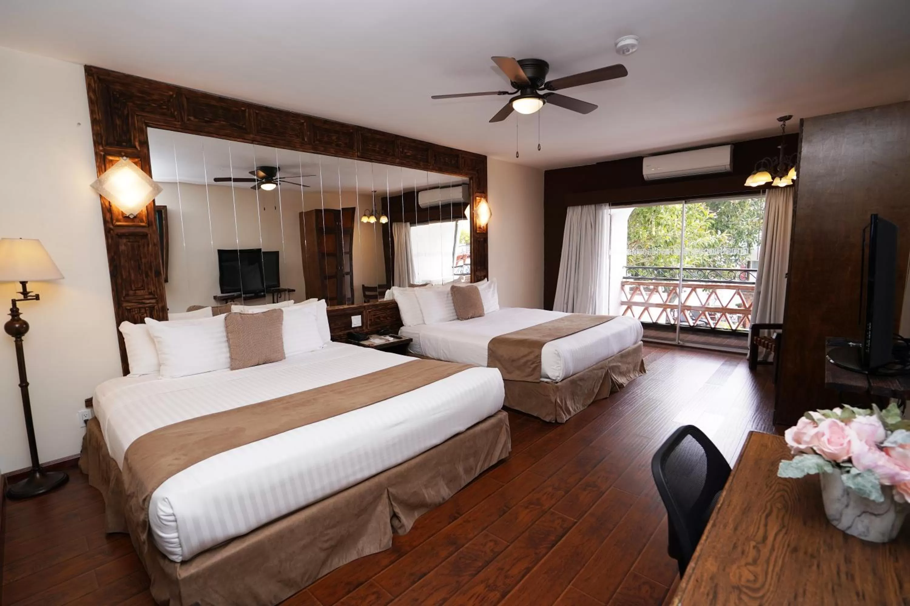 Bed in Best Western El Cid