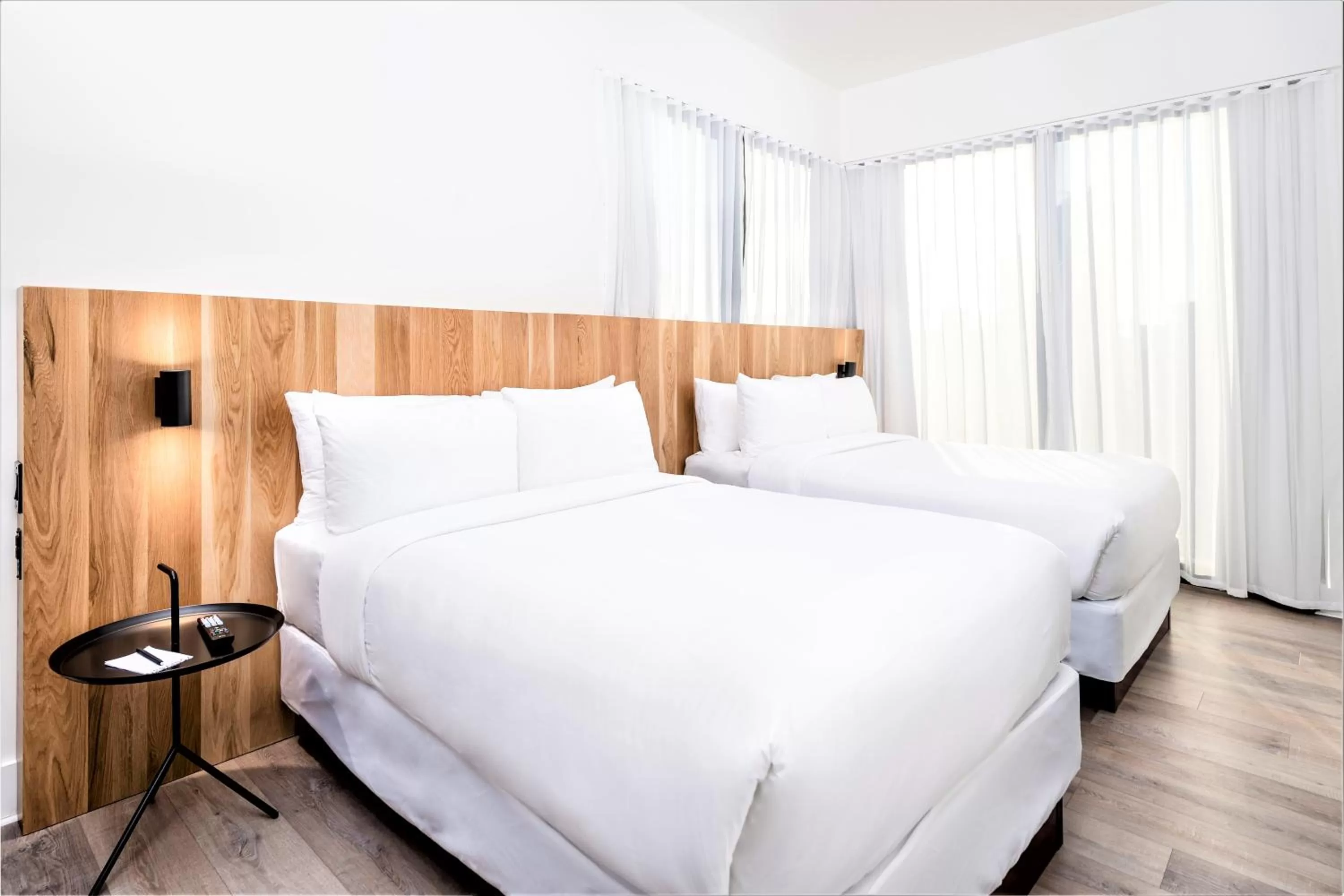 Bed in Urbanica Euclid