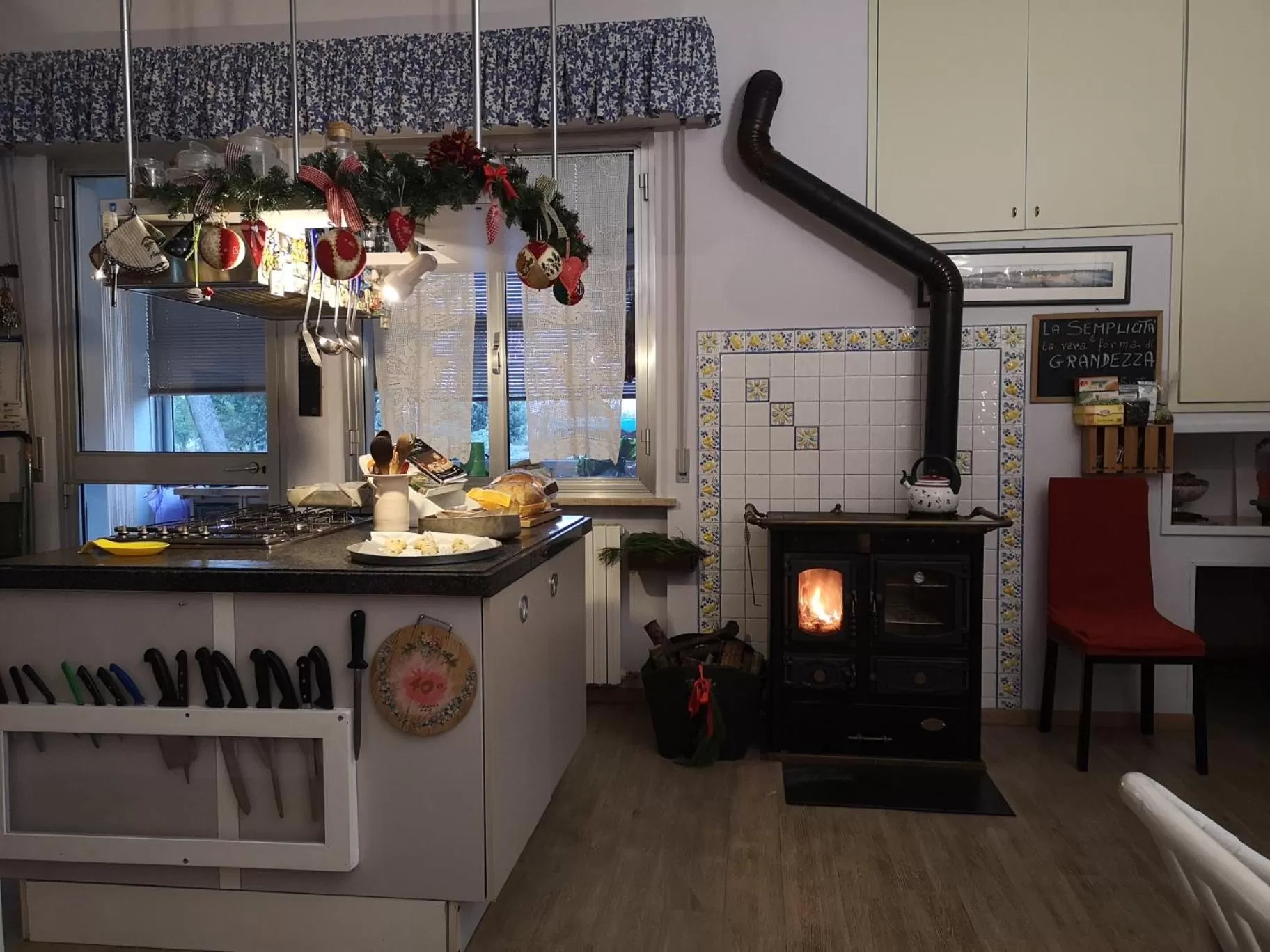 Kitchen or kitchenette in Al Villino del Sole