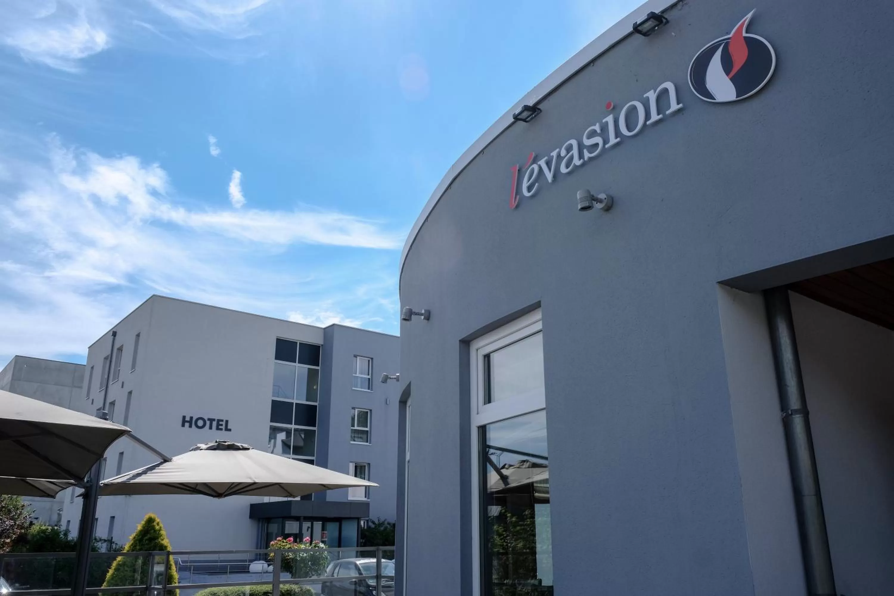 Patio in Ibis Styles Charleroi Airport Aero 44