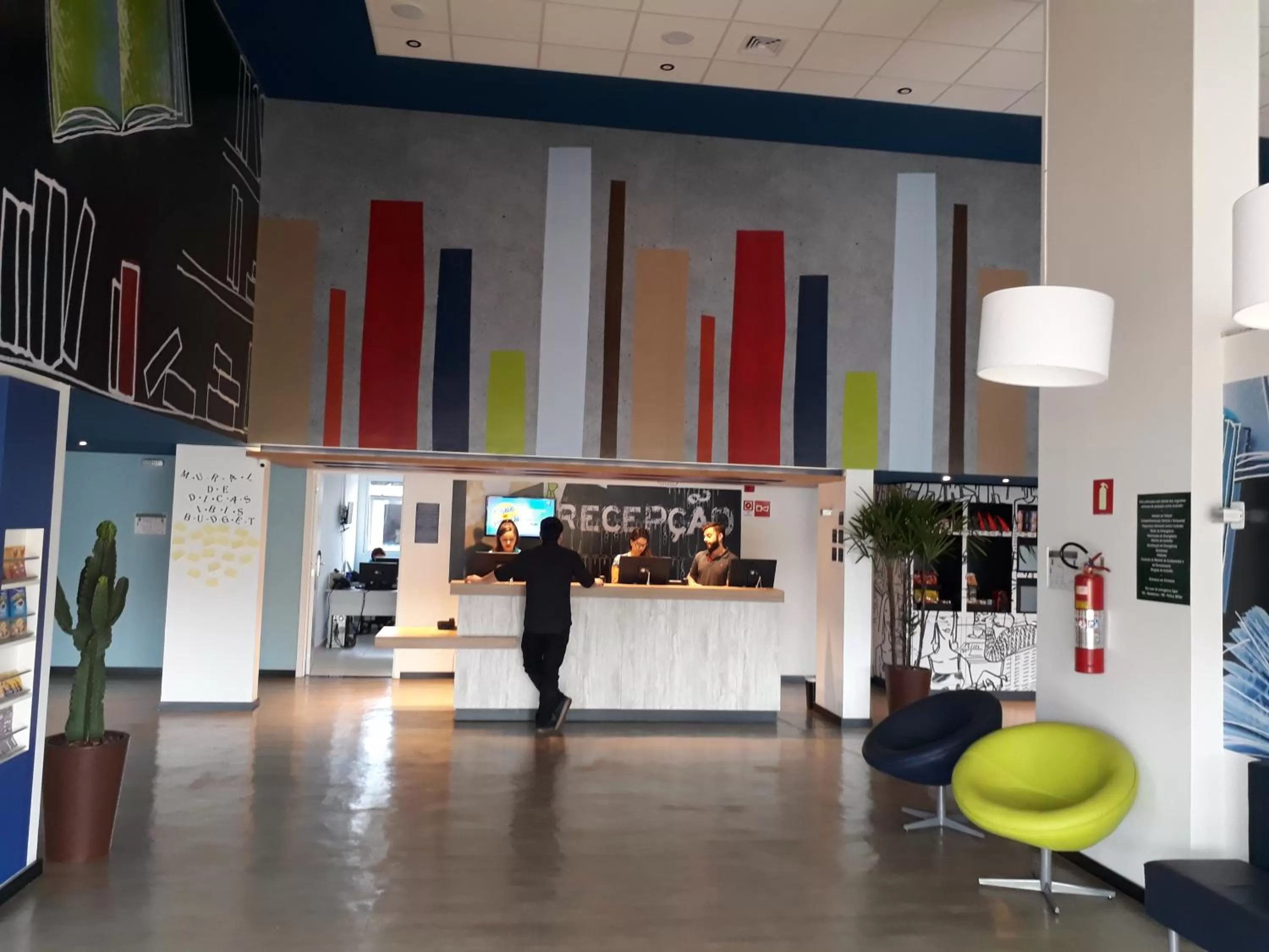 Facade/entrance in ibis budget Patos de Minas