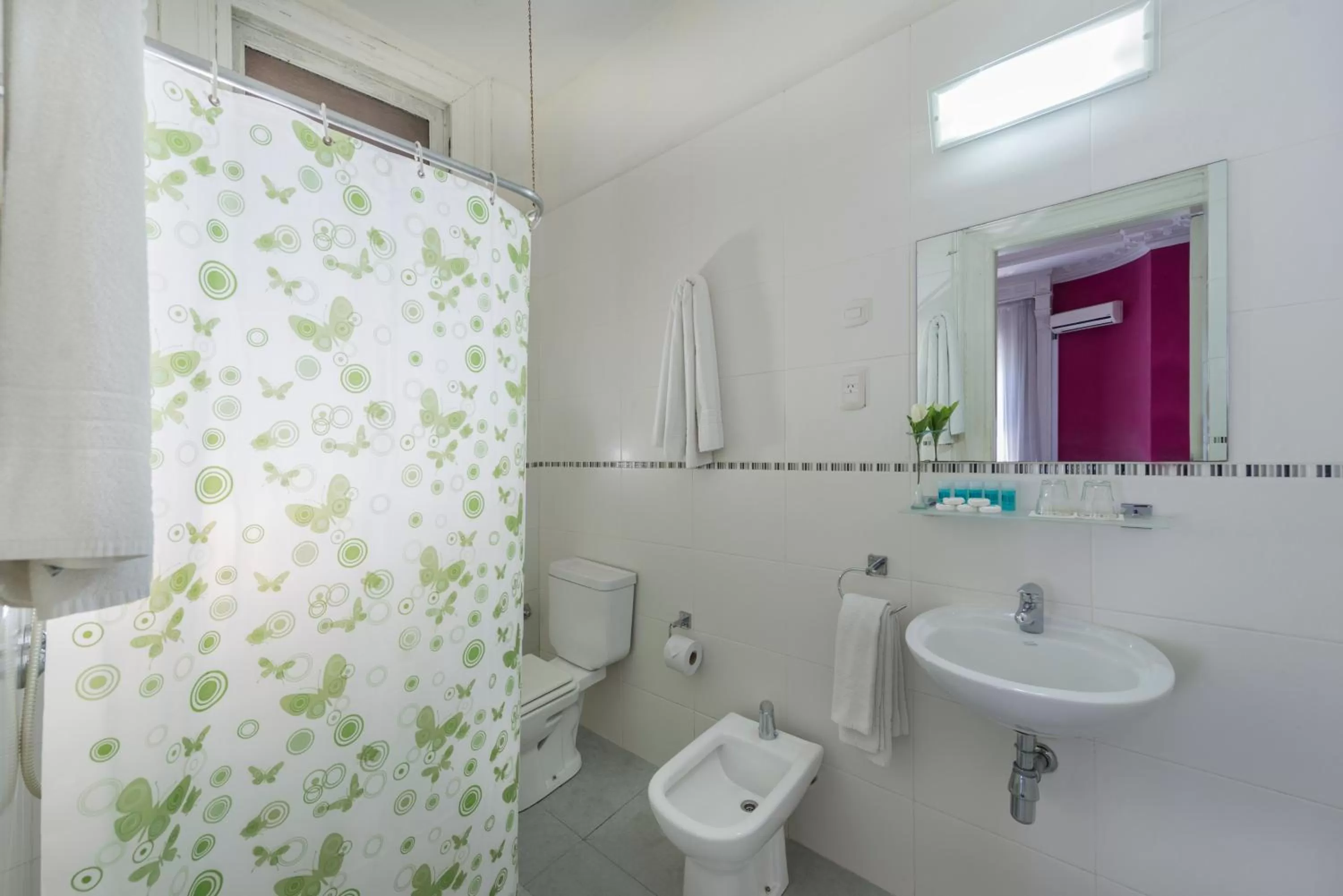 Toilet in Crisol Mundial