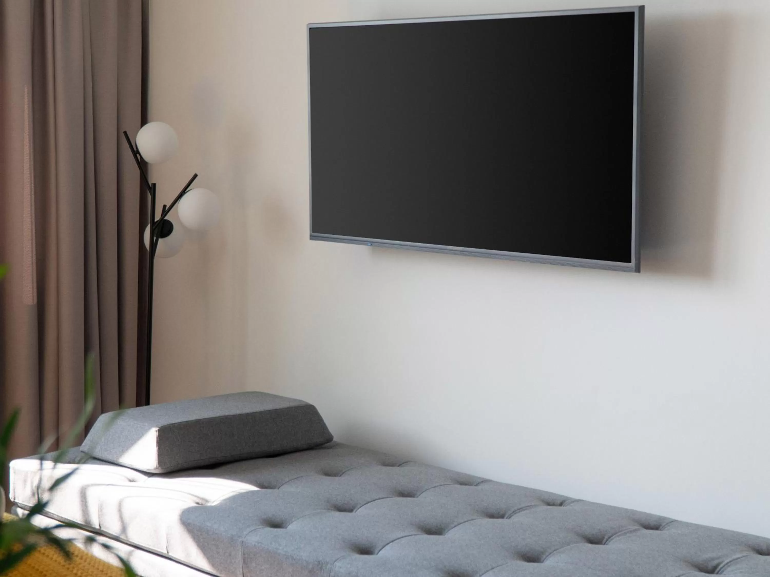 TV and multimedia in Limehome Darmstadt Wilhelminenstraße - Digital Access