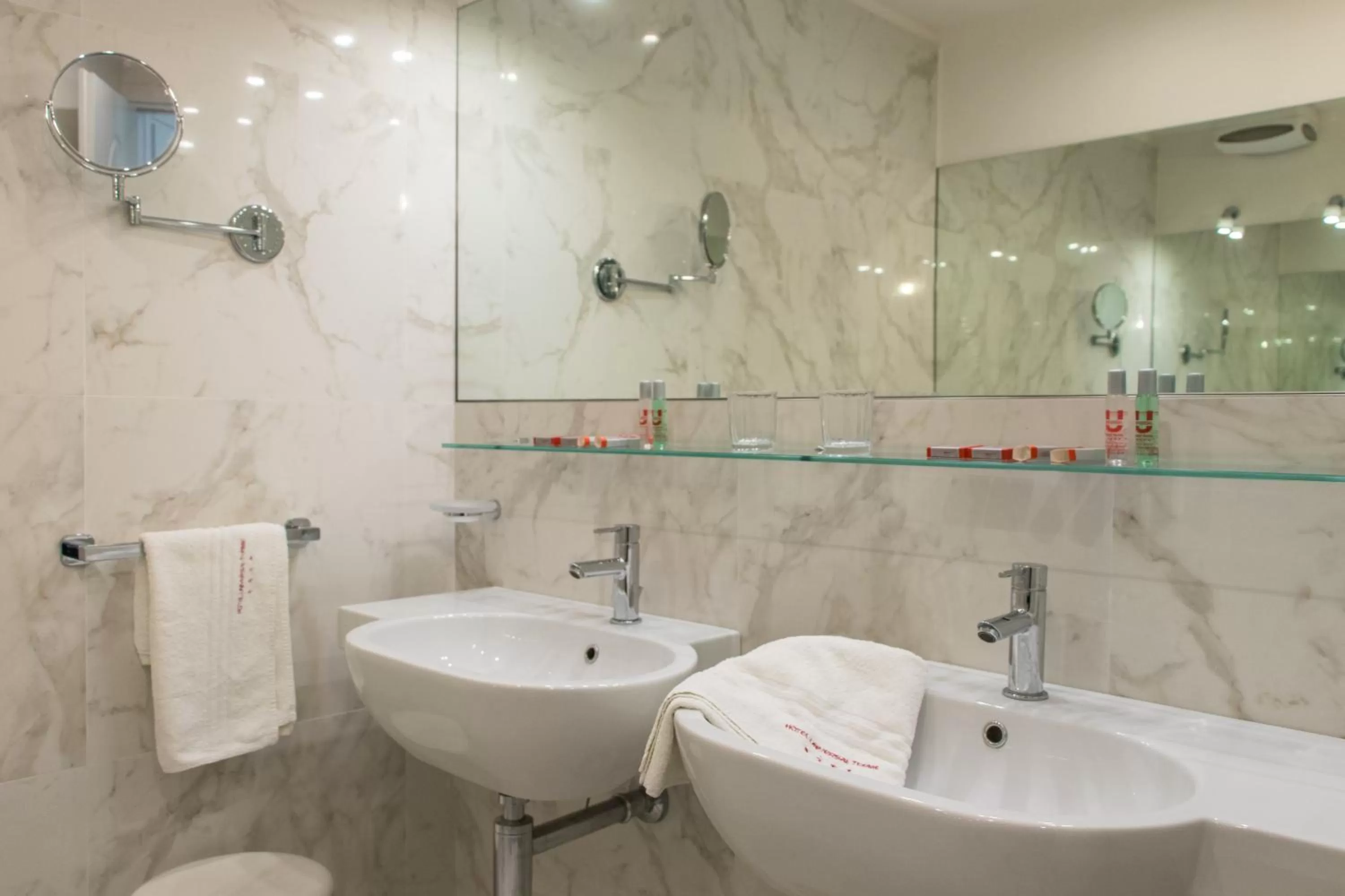 Bathroom in Hotel Universal Terme