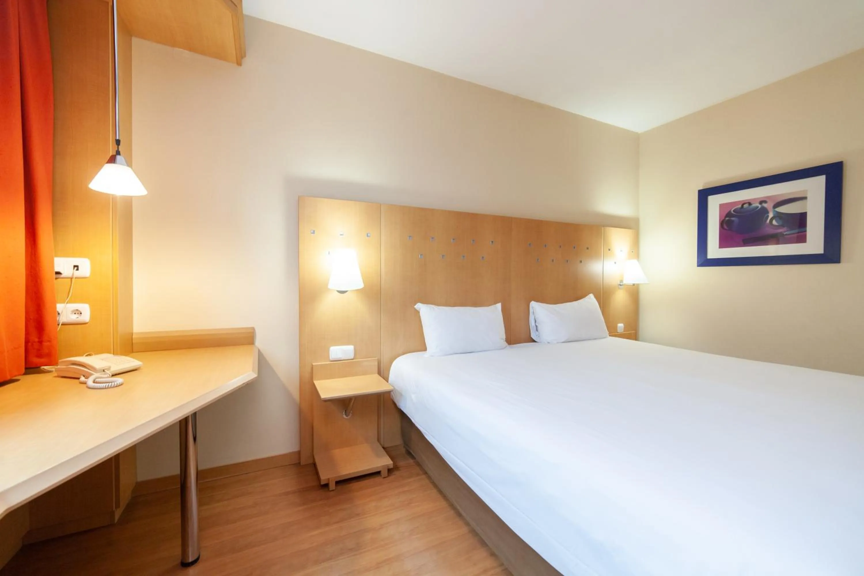 Bed in Ibis Alcala de Henares La Garena