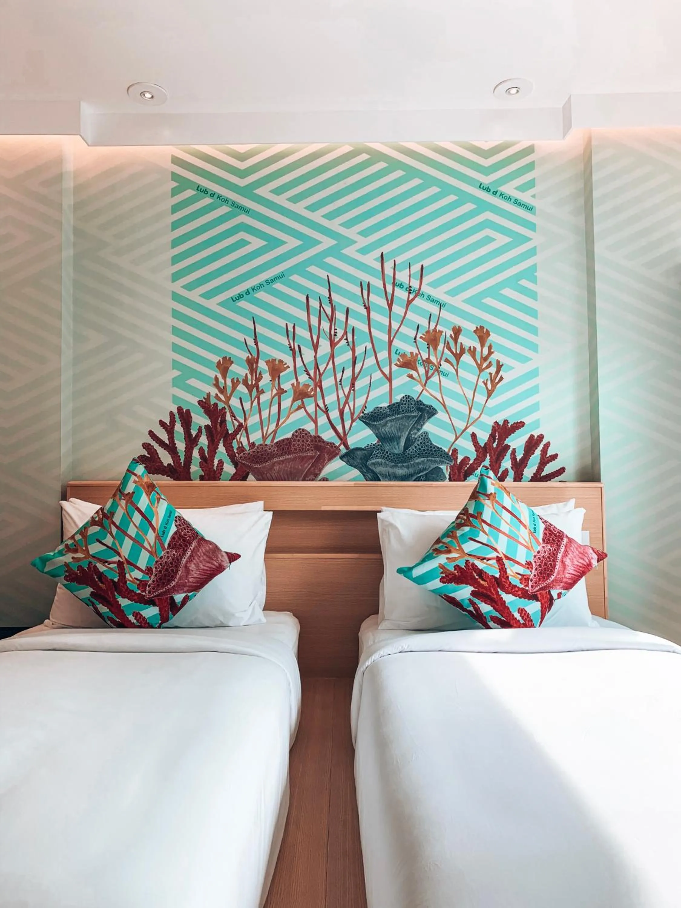 Bedroom, Bed in Lub d Koh Samui Chaweng Beach - Beachfront & Vibrant Social Vibe