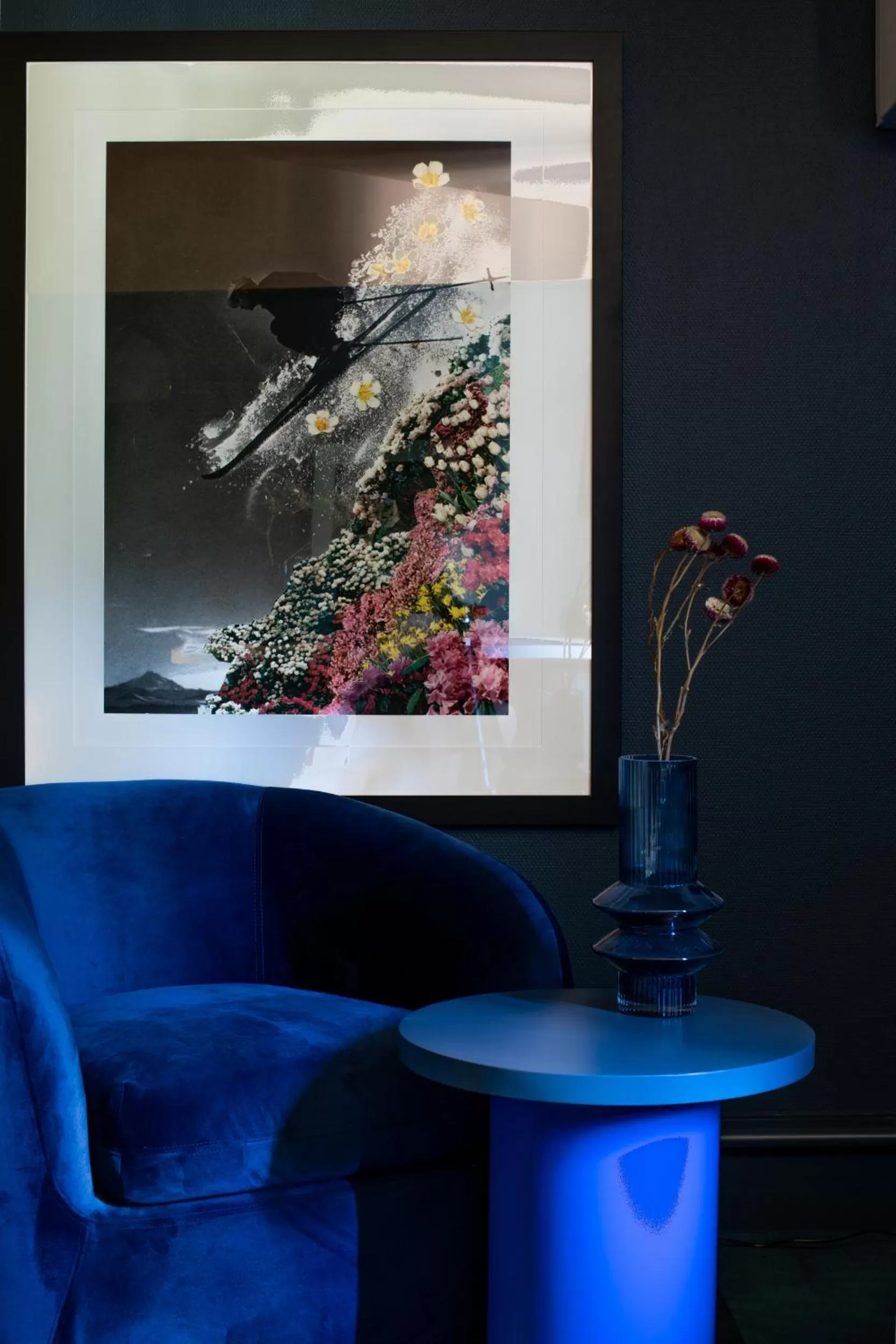 Seating area in The Central Hotel Queenstown, A Naumi Chapter