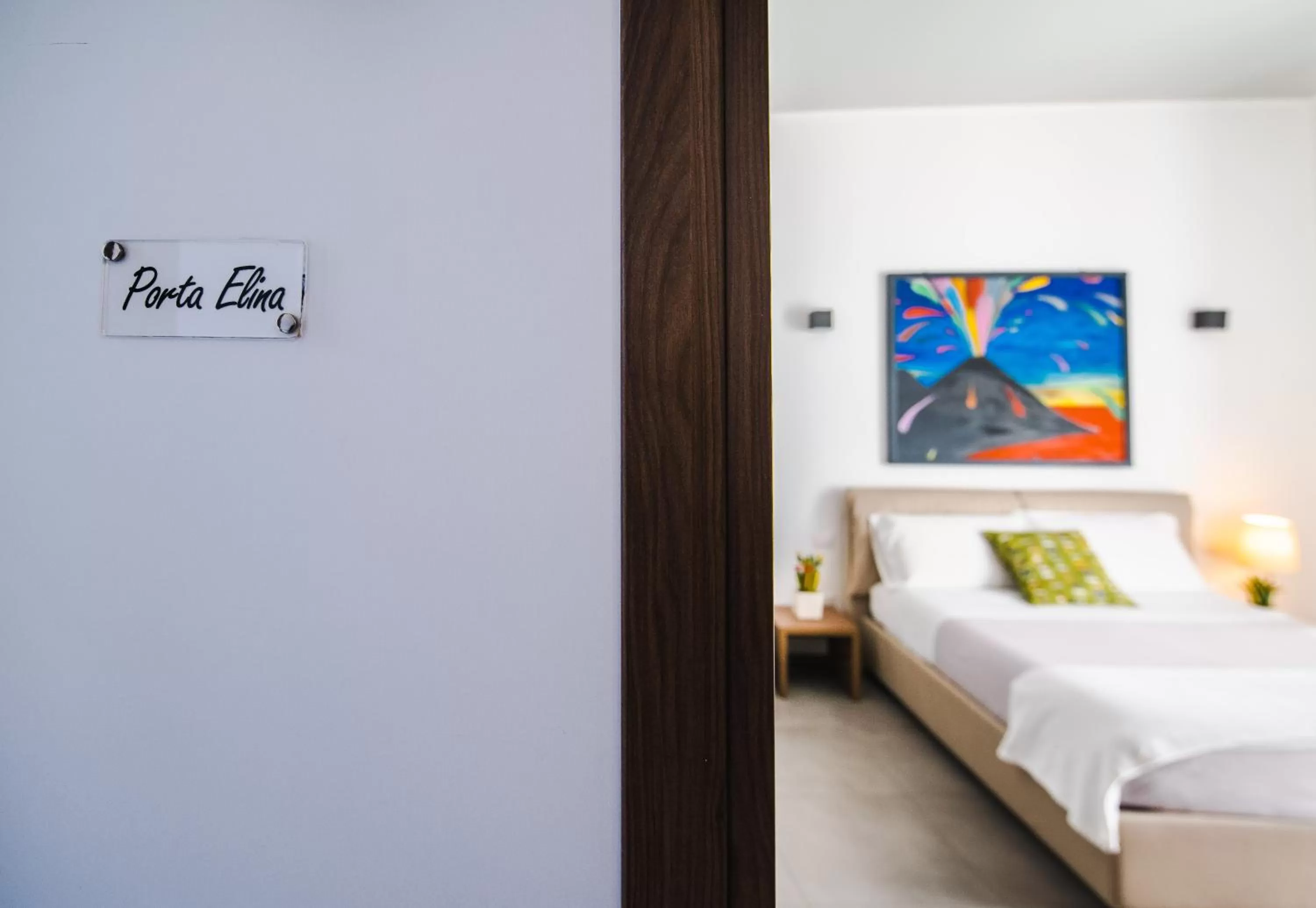 Property logo or sign, Bed in Arco Dei Pinto