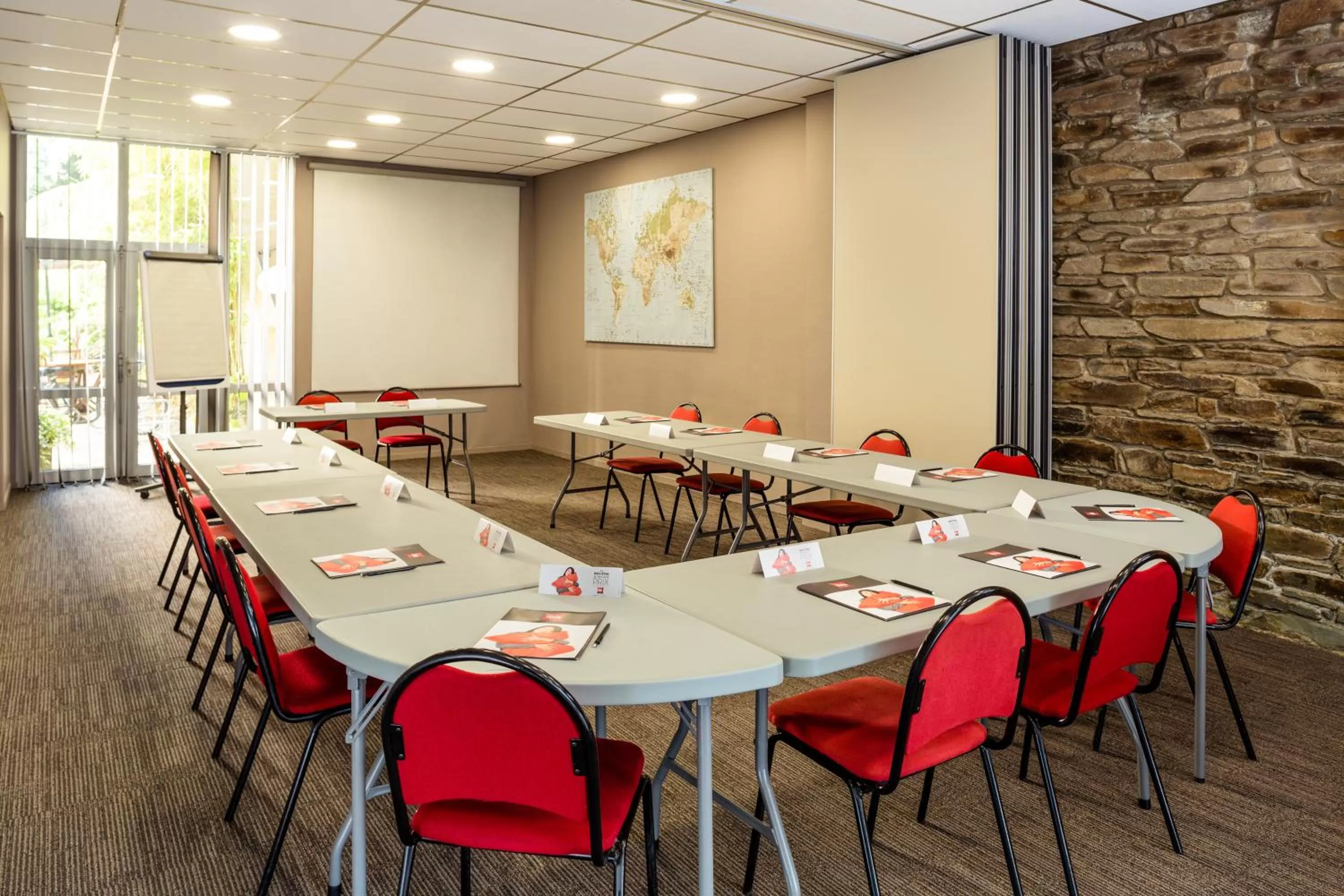 Meeting/conference room in ibis Lannion