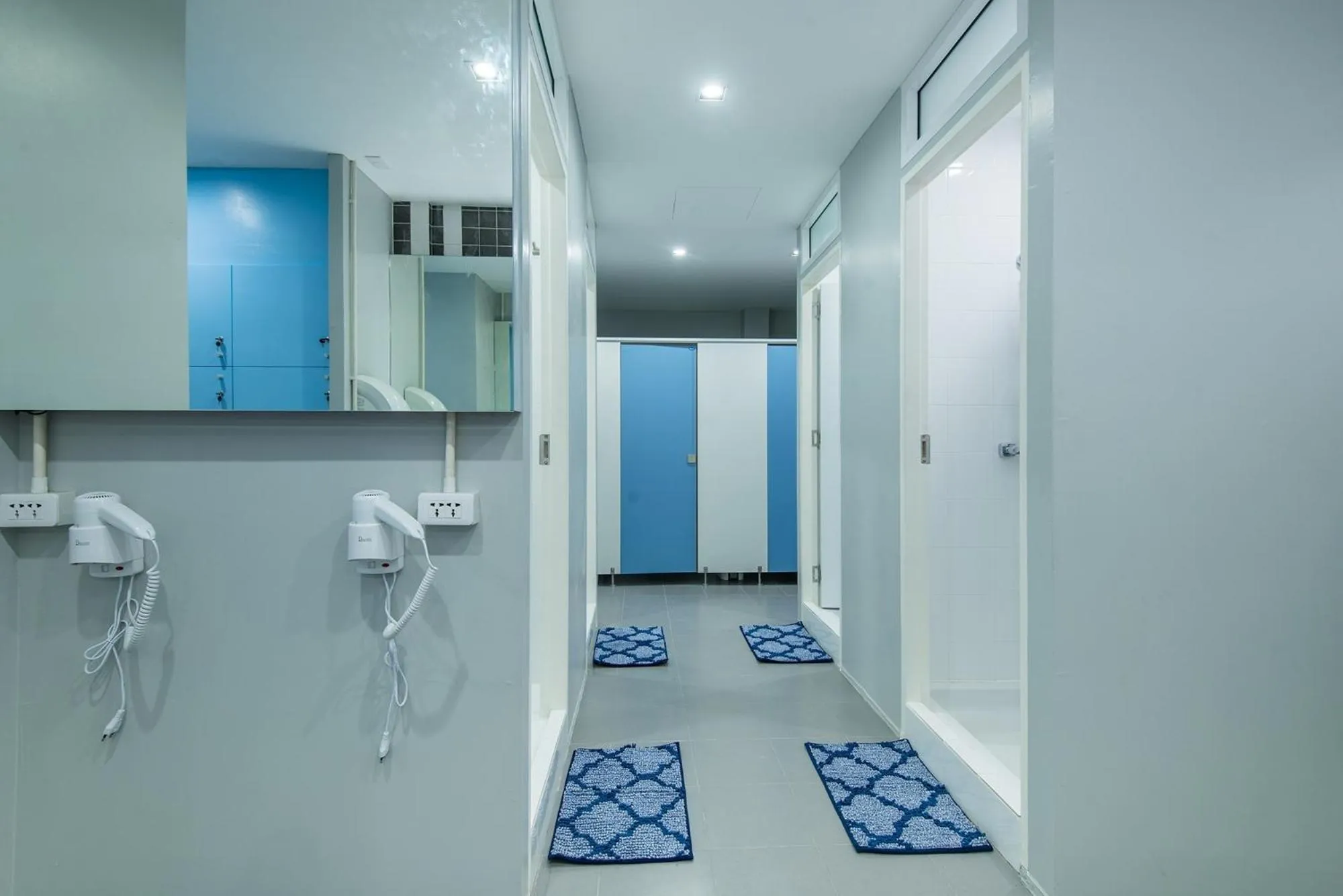 Shower in Siam Stadium Hostel