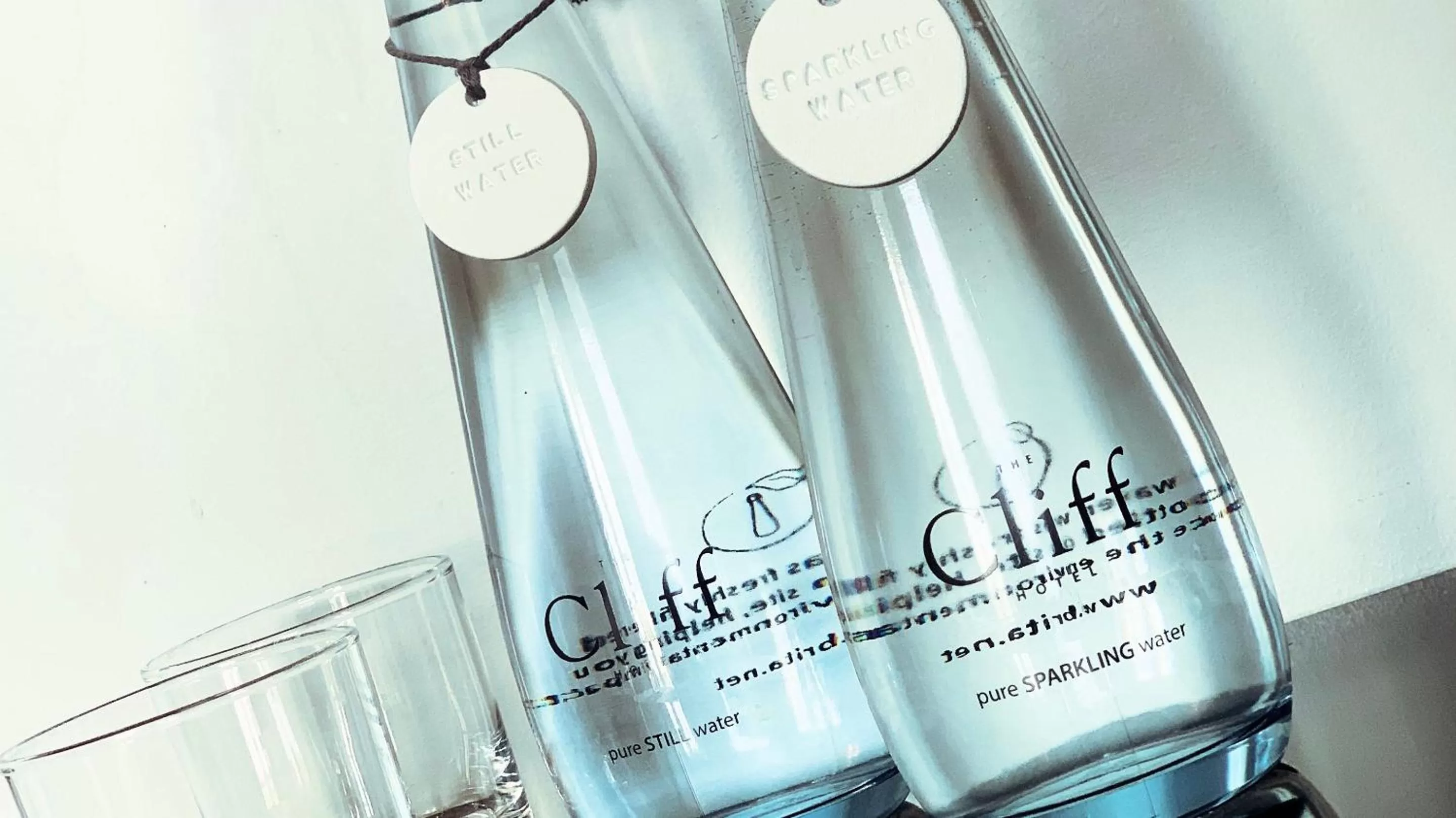 Drinks in Cliff Hotel