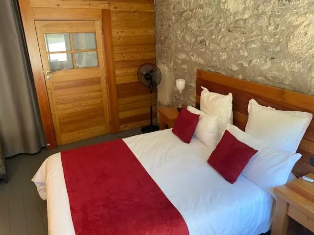 Bed in Casino Circus d'Allevard