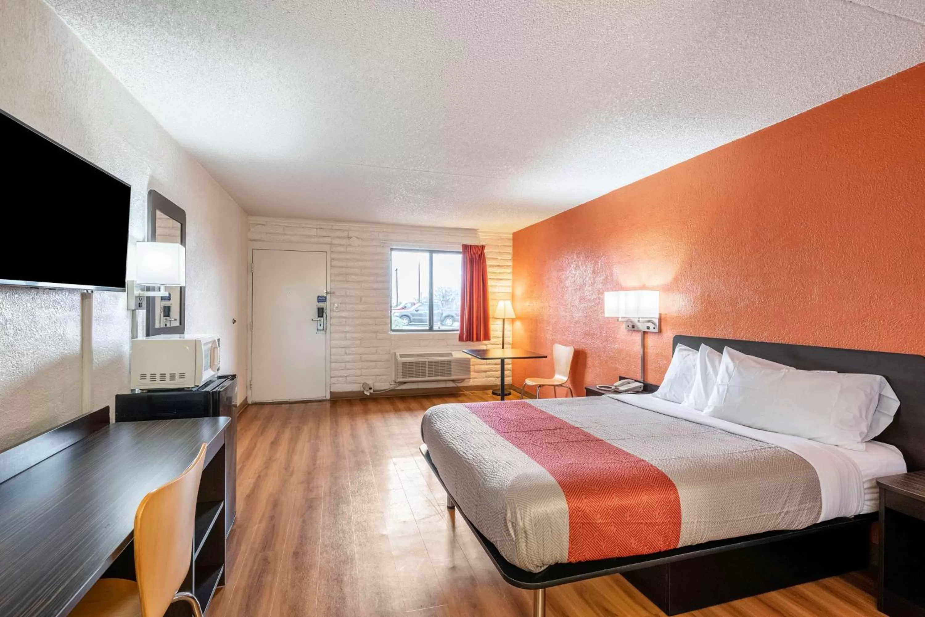 Photo of the whole room, Bed in Motel 6 Eloy Arizona Casa Grande