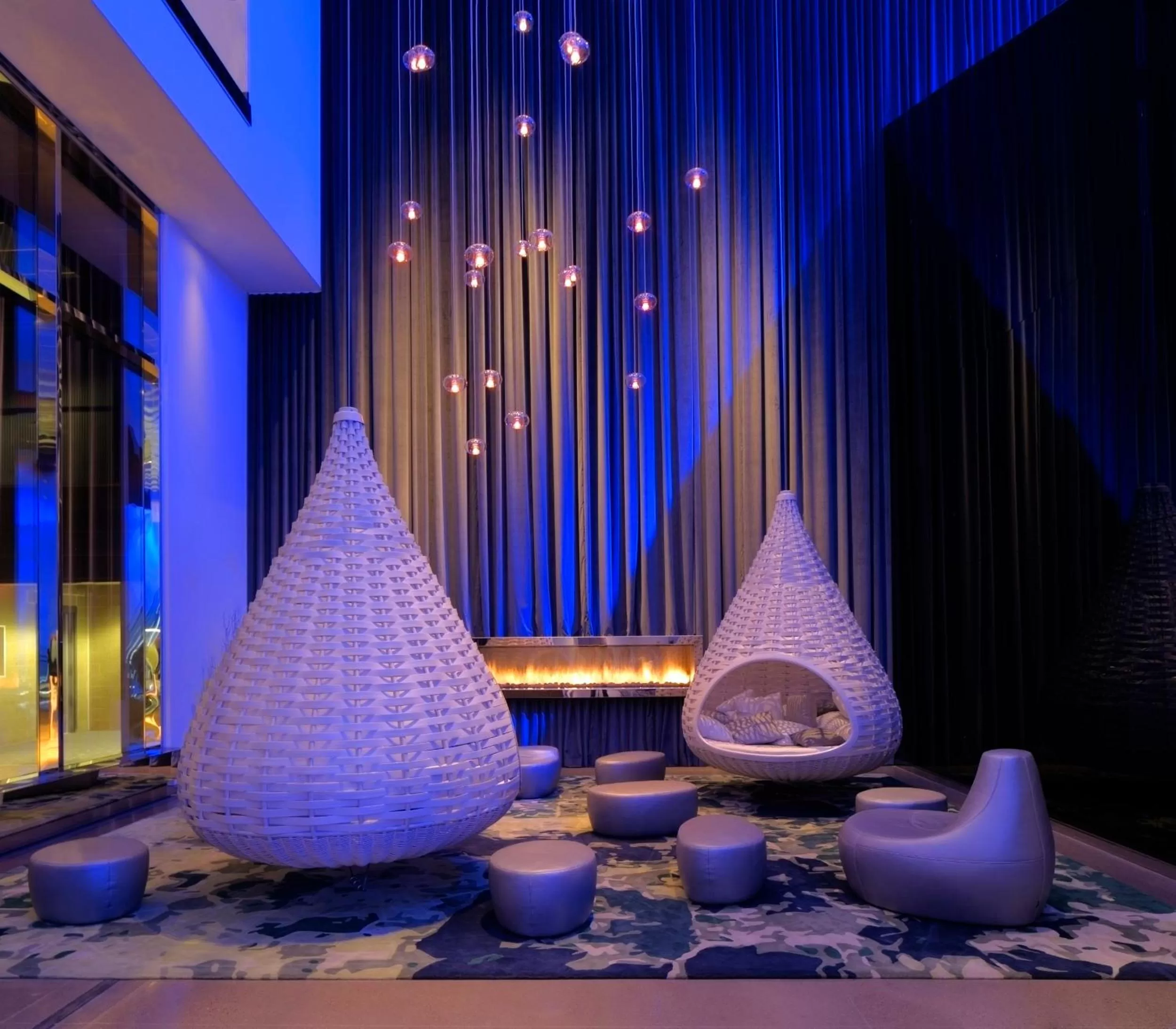 Seating area in Radisson Blu Mall of America