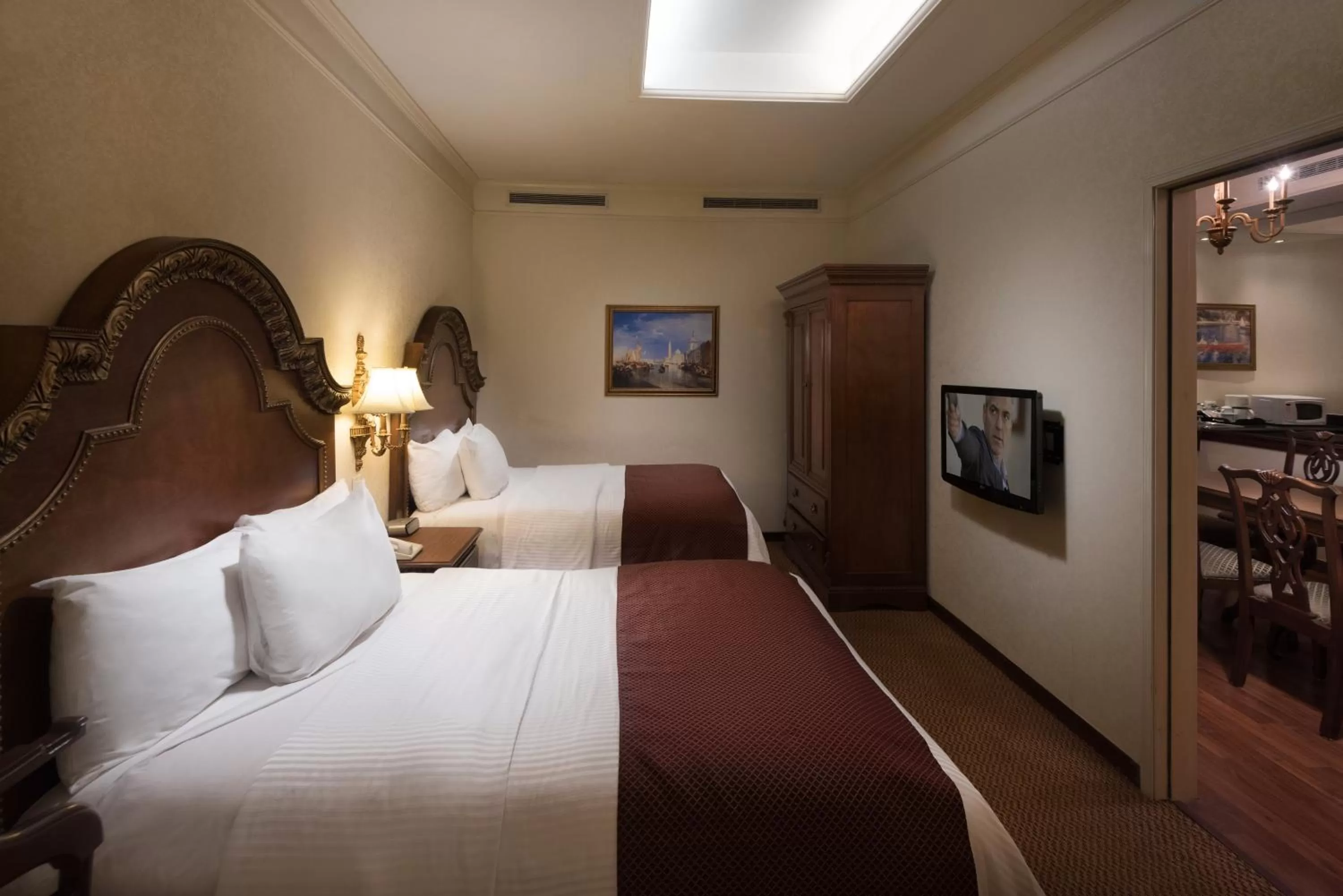 Photo of the whole room, Bed in Safi Royal Luxury Valle