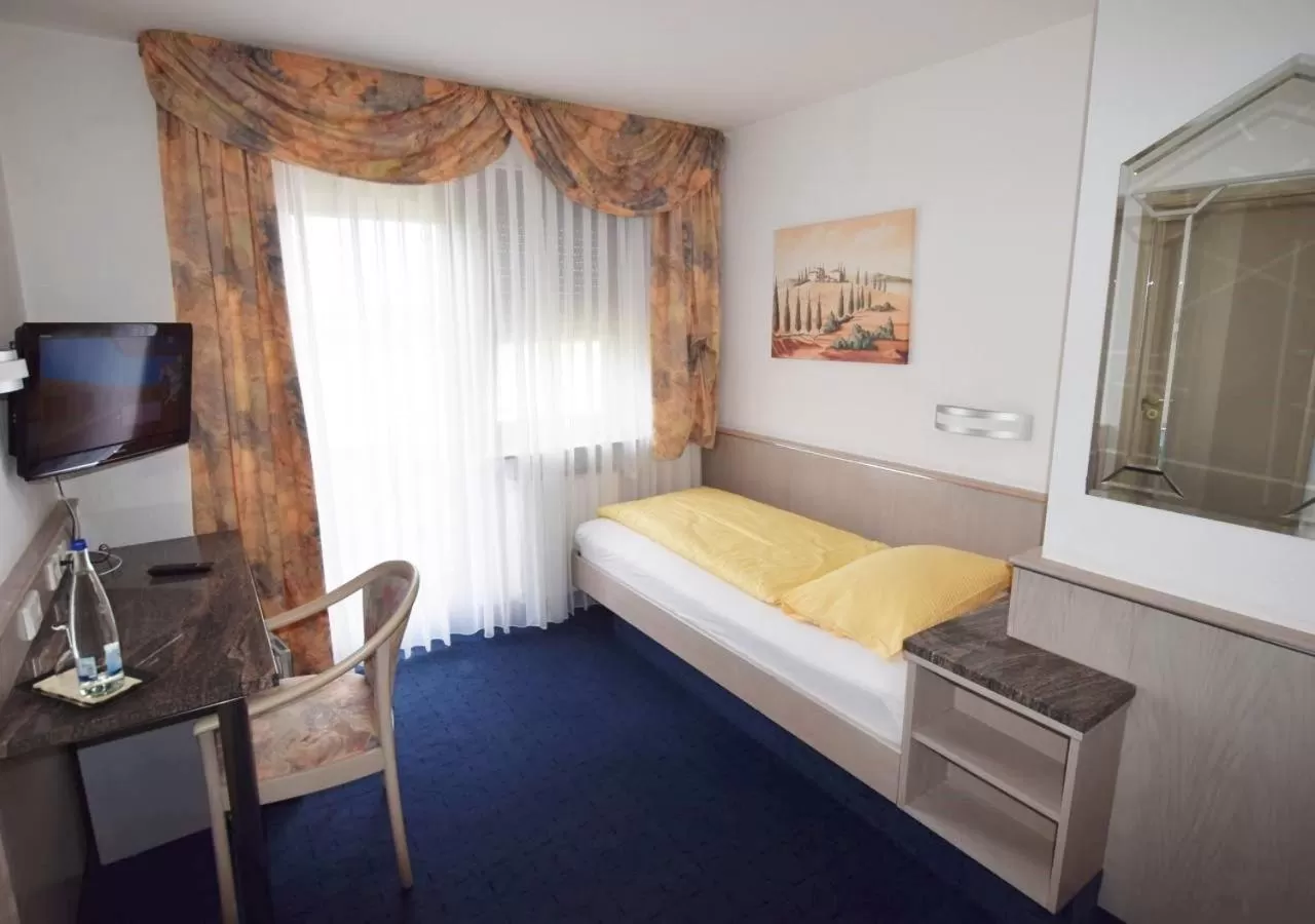 Photo of the whole room in Hotel Alena - Kontaktlos Check-In