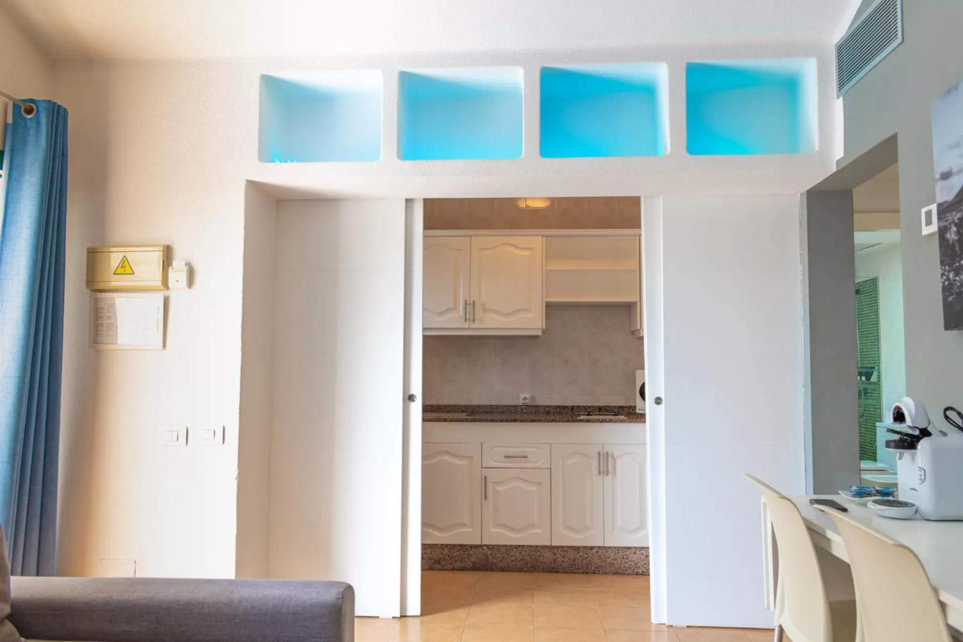 Communal kitchen in Hyde Park Lane