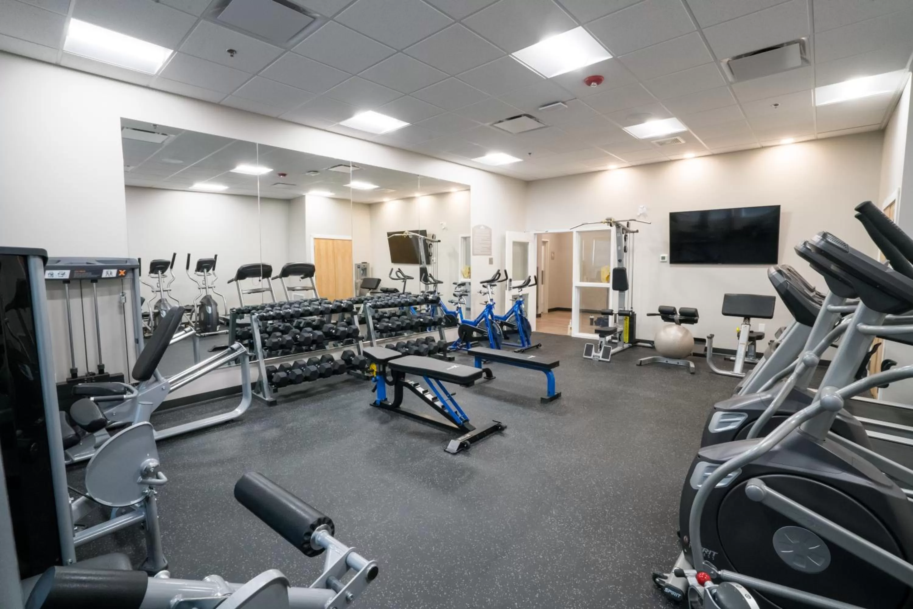 Fitness Center/Facilities in Microtel Inn & Suites by Wyndham Kelowna