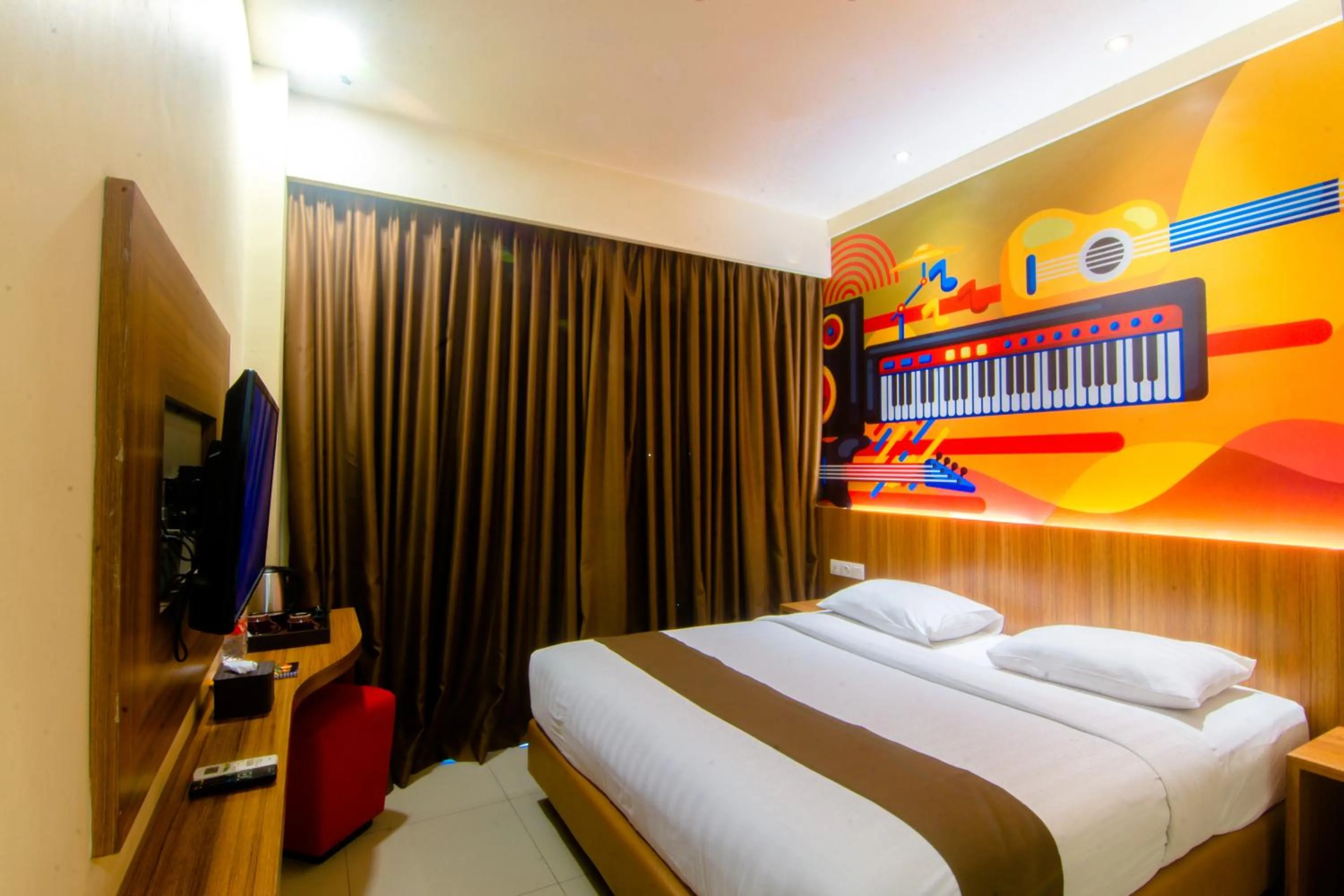 Bedroom, Bed in Front One Hotel Purwodadi