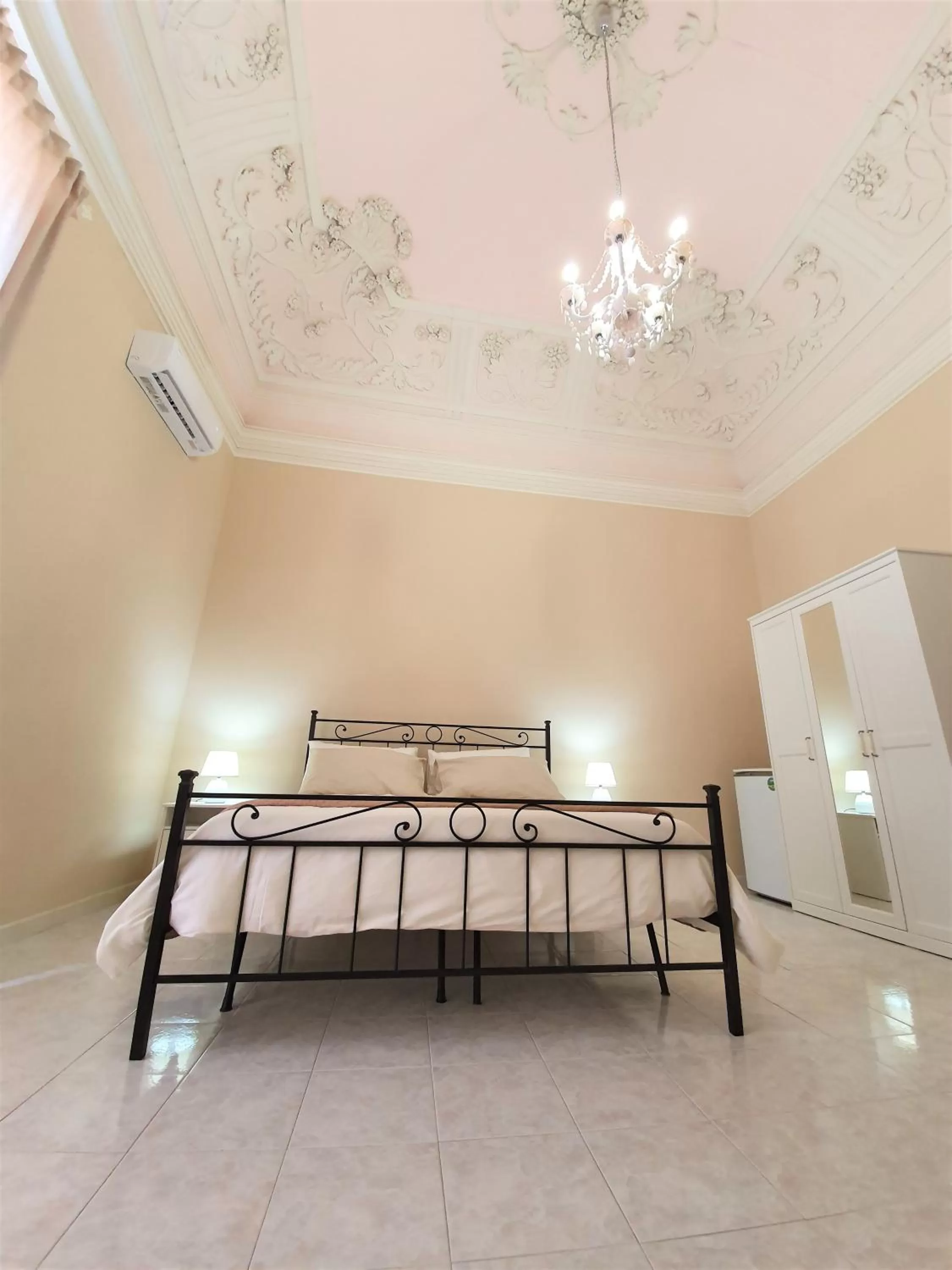 Photo of the whole room, Bed in Antica Dimora Barocca