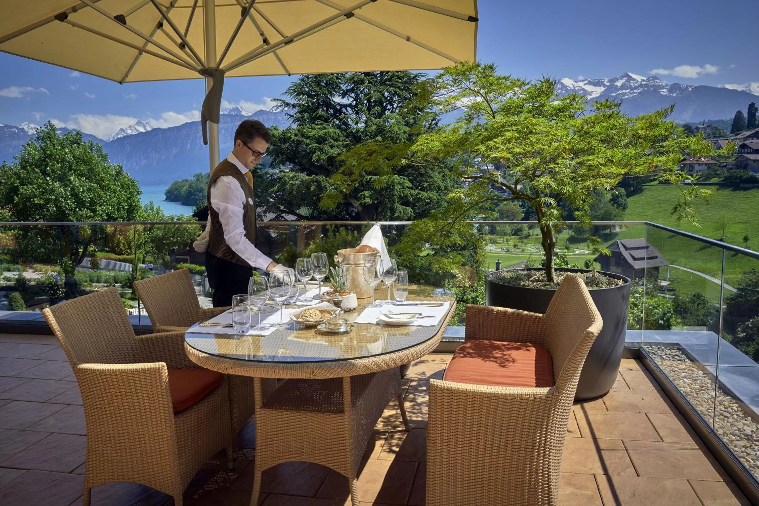 Restaurant/places to eat in Hotel Eden Spiez