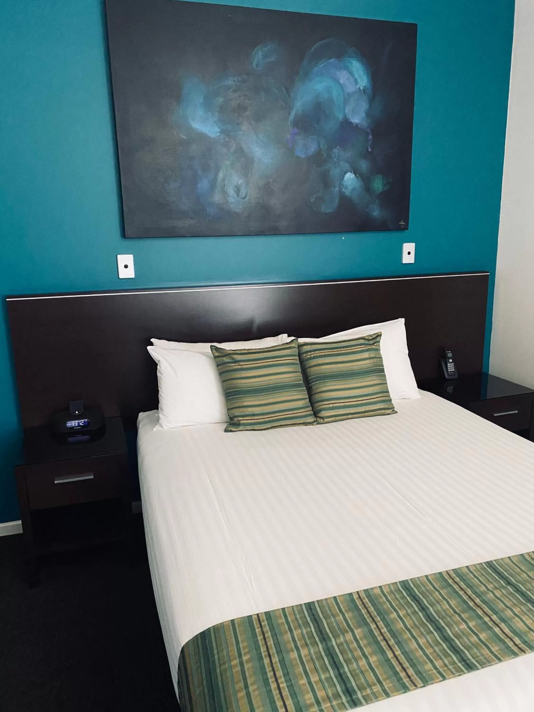 Bed in ibis Styles Broken Hill