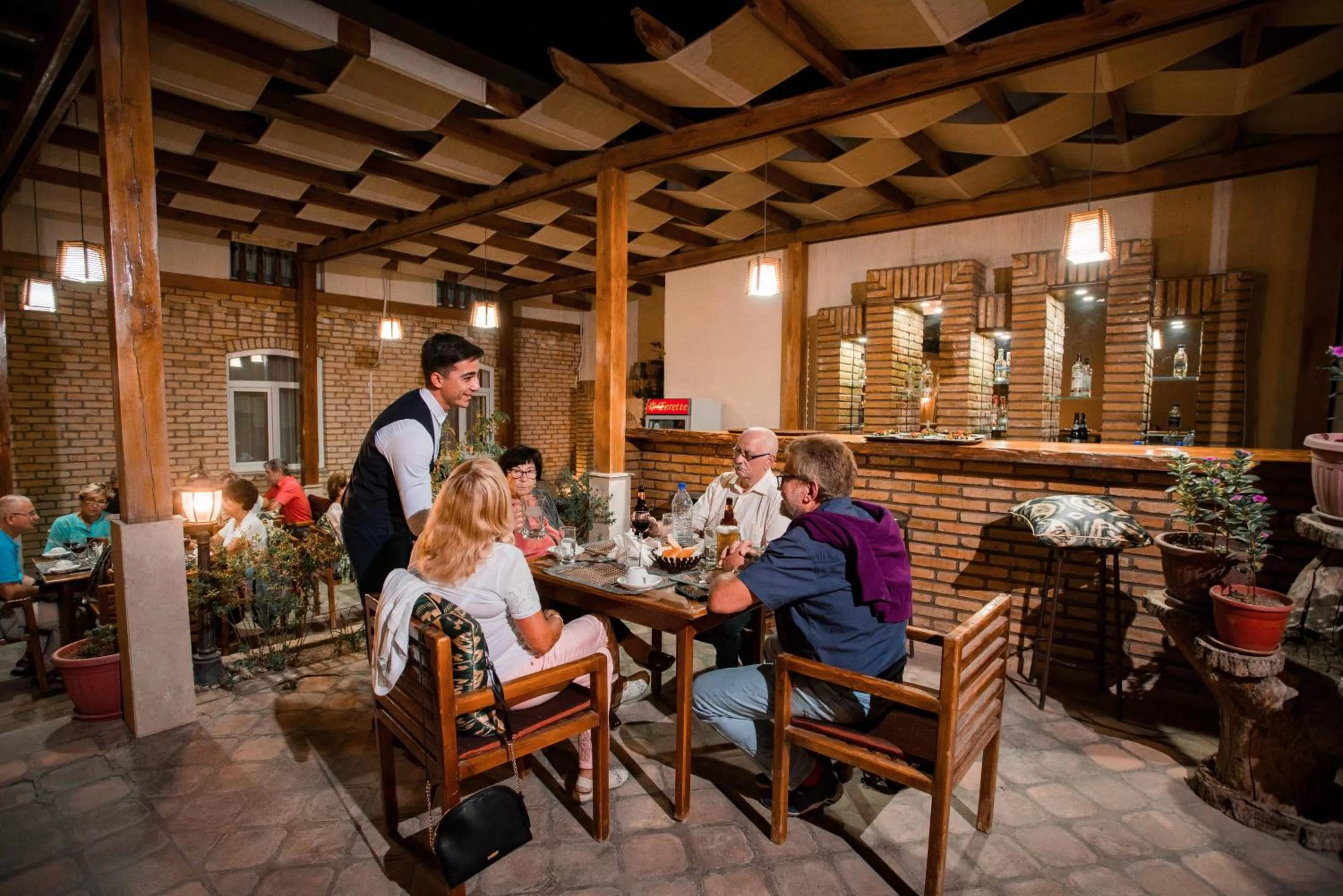 Restaurant/places to eat in Hotel Malika Bukhara