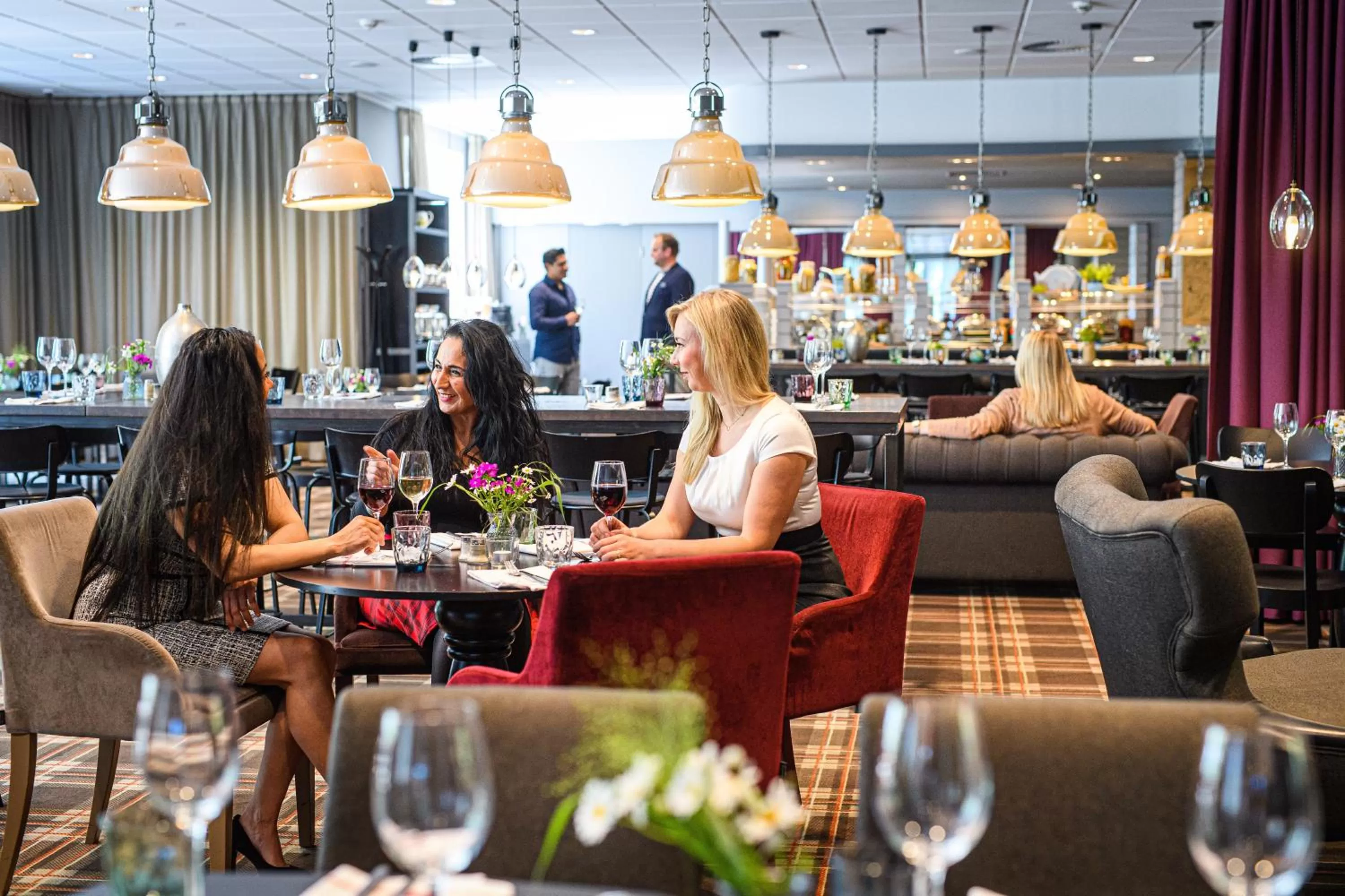 Restaurant/places to eat in Holiday Inn Lübeck by IHG