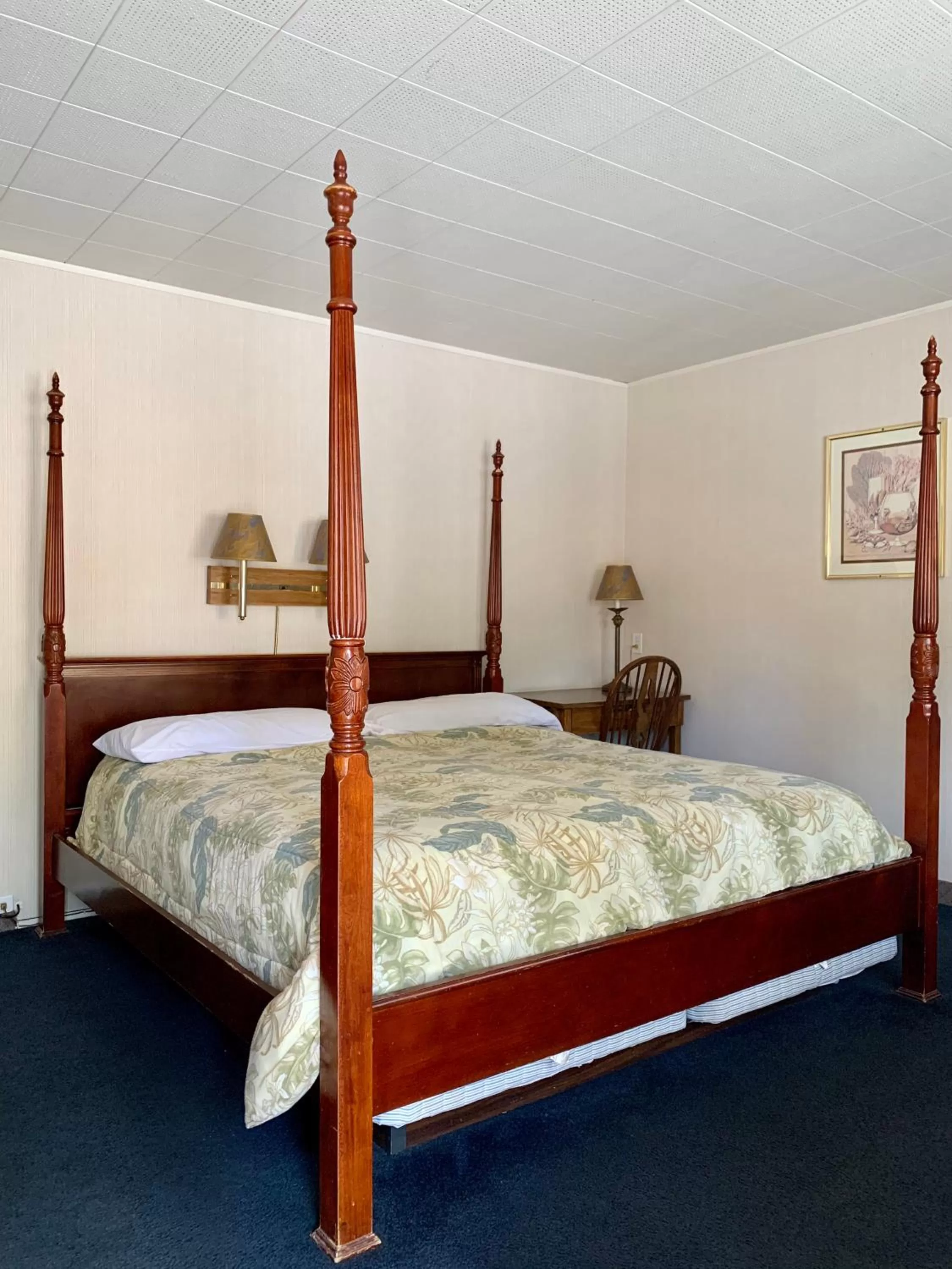 Bed in Stevenson’s Inn
