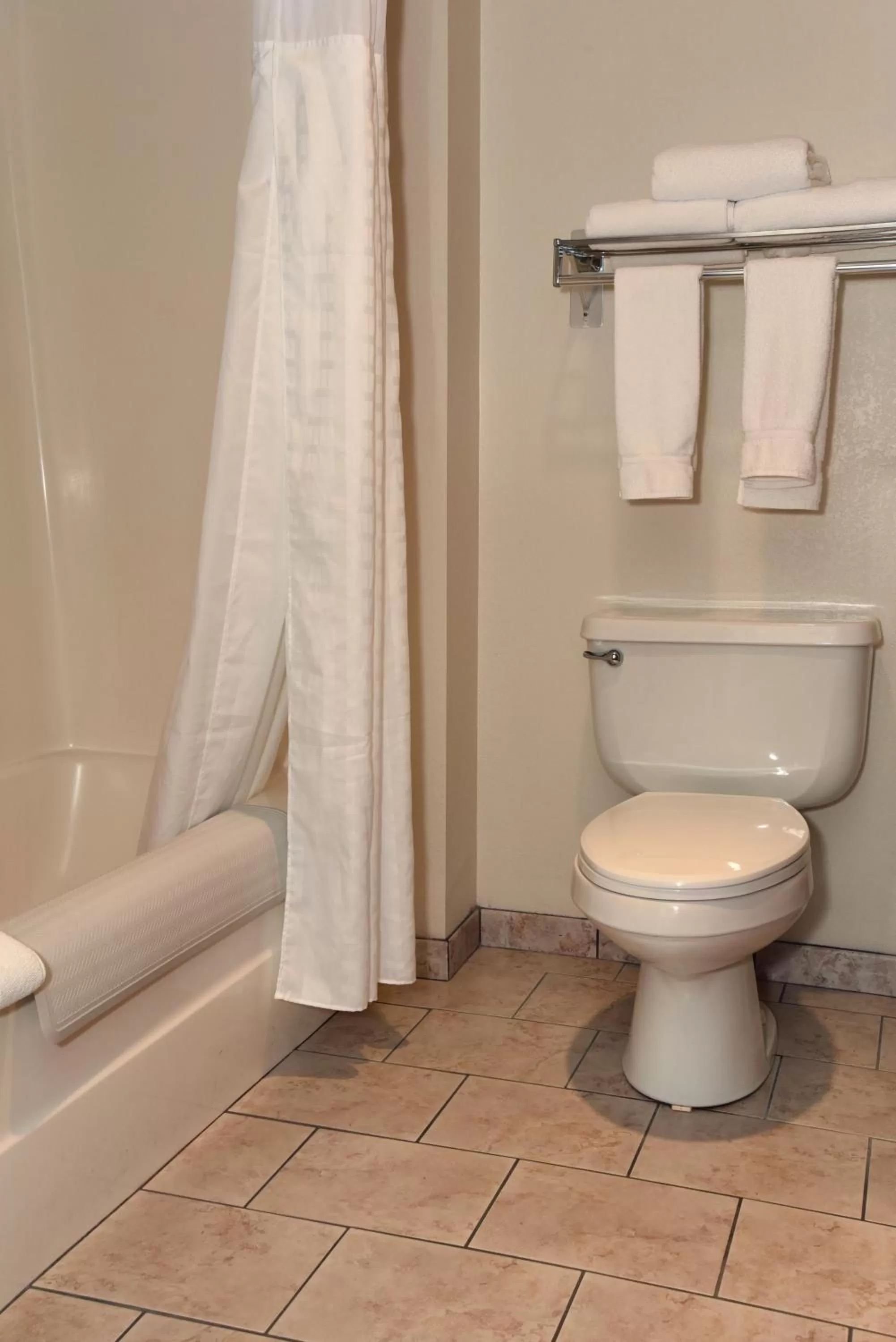 King Suite with River View - Non-Smoking in Americinn by Wyndham Ogallala