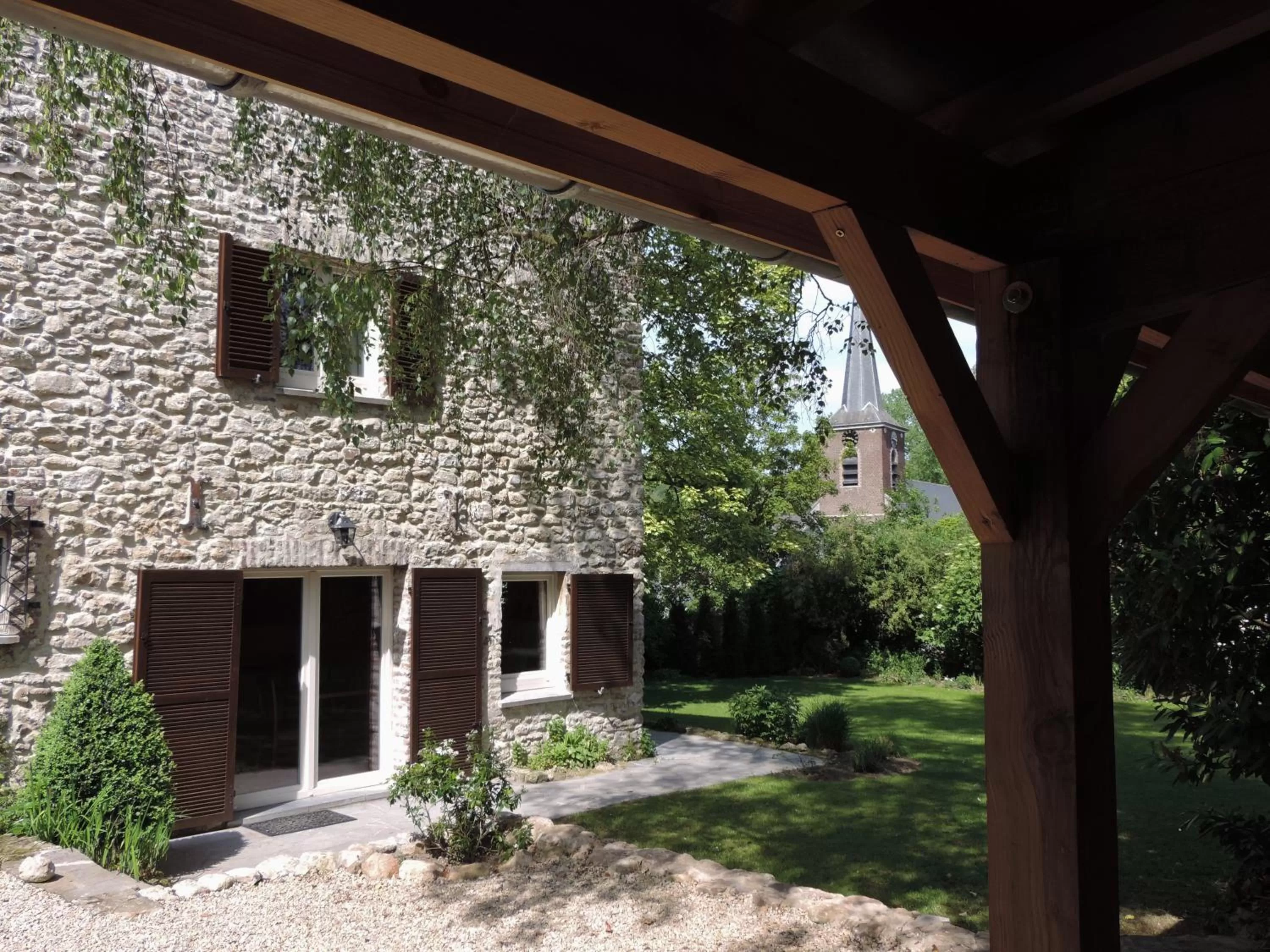 Garden view in B&B Le Valangré