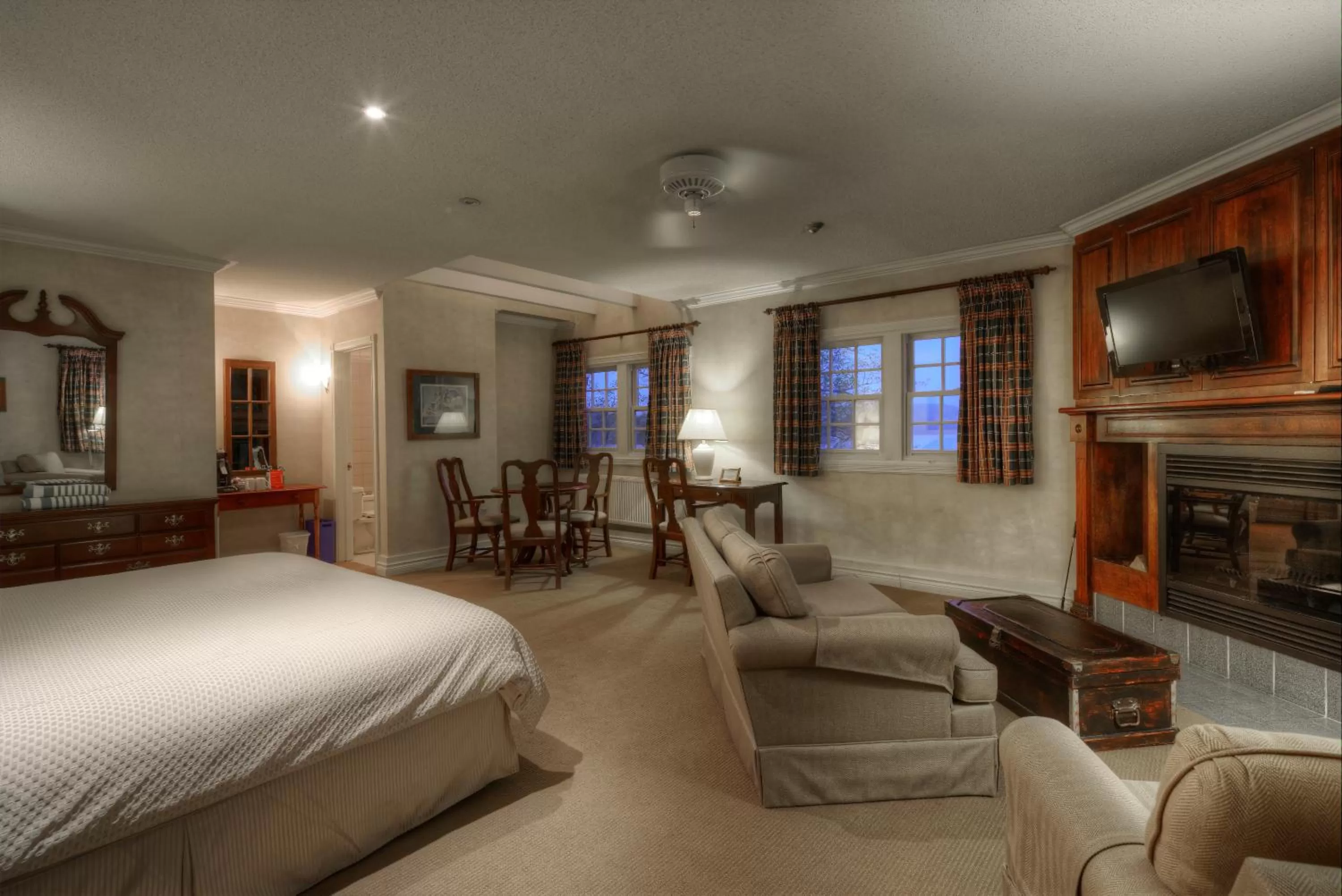 Bedroom in Sir Sam's Inn & Spa