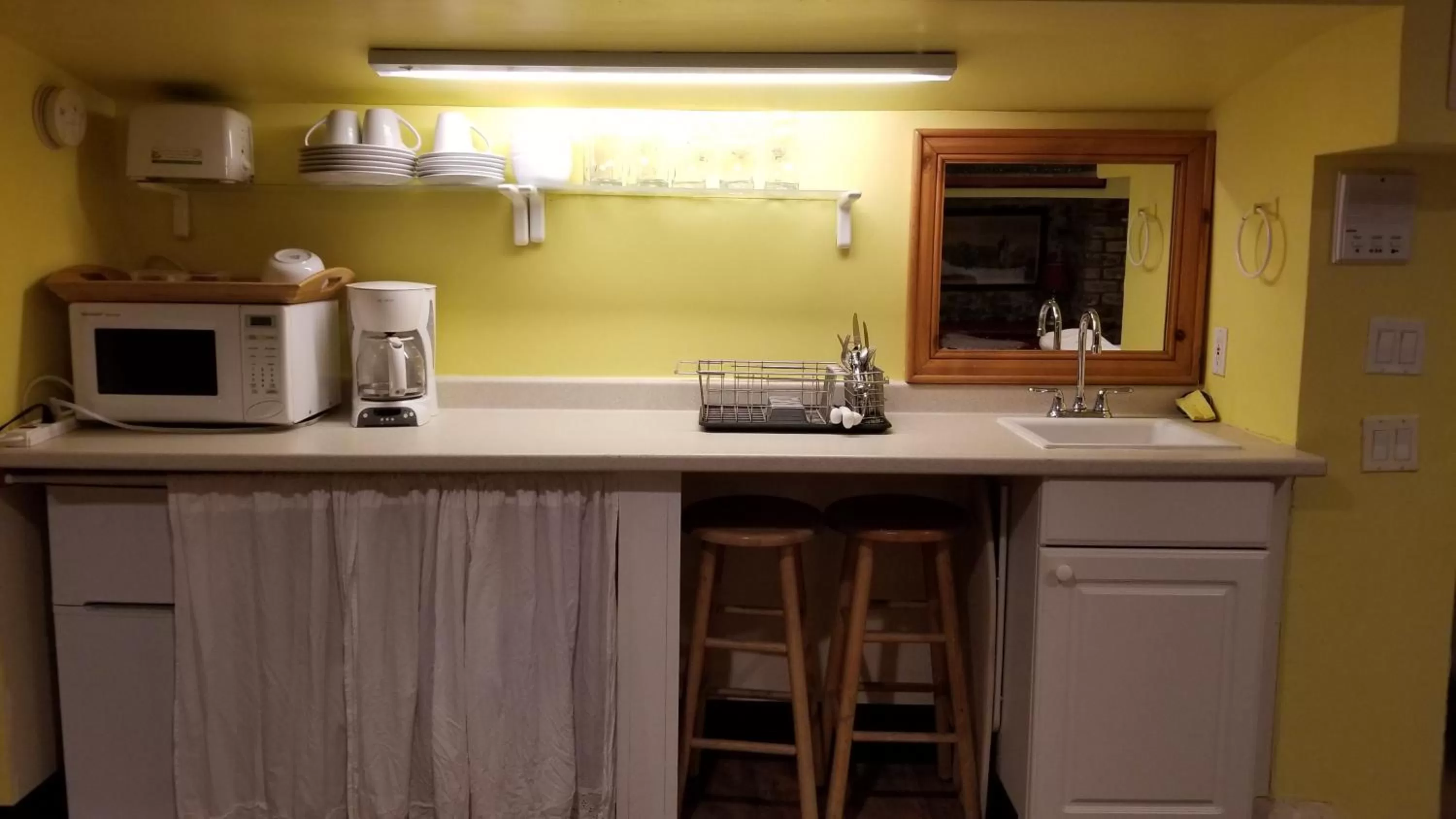 Kitchen or kitchenette in Incentra Village Hotel