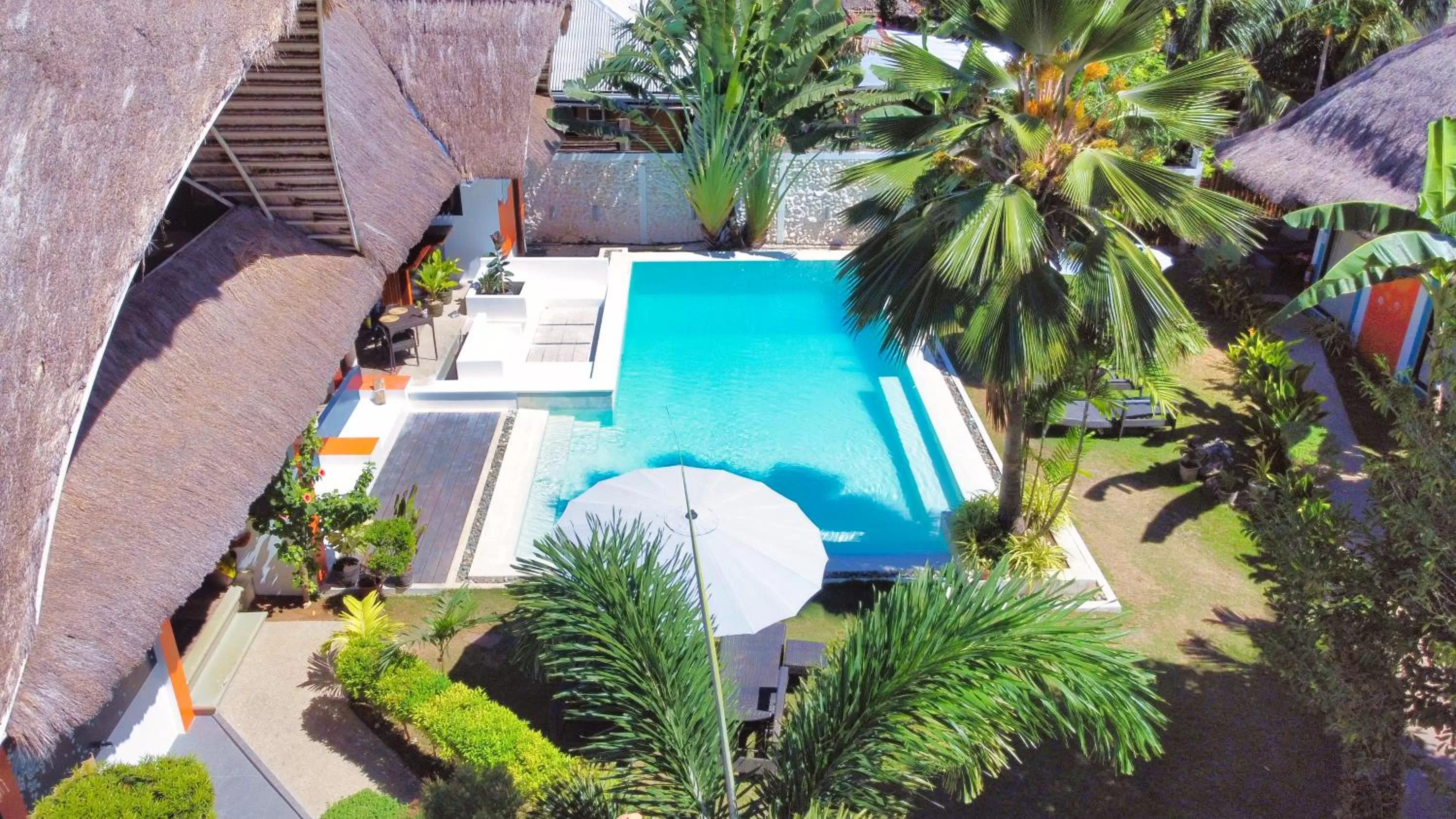 Property building in Villa Kasadya